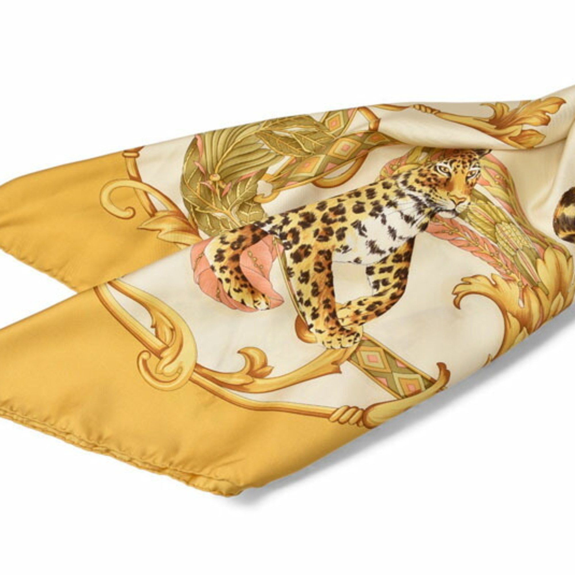 Salvatore Ferragamo Salvatore Ferragamo scarf/muffler in yellow with animal motifs and leopard print. Size ONE SIZE - 5 Thumbnail