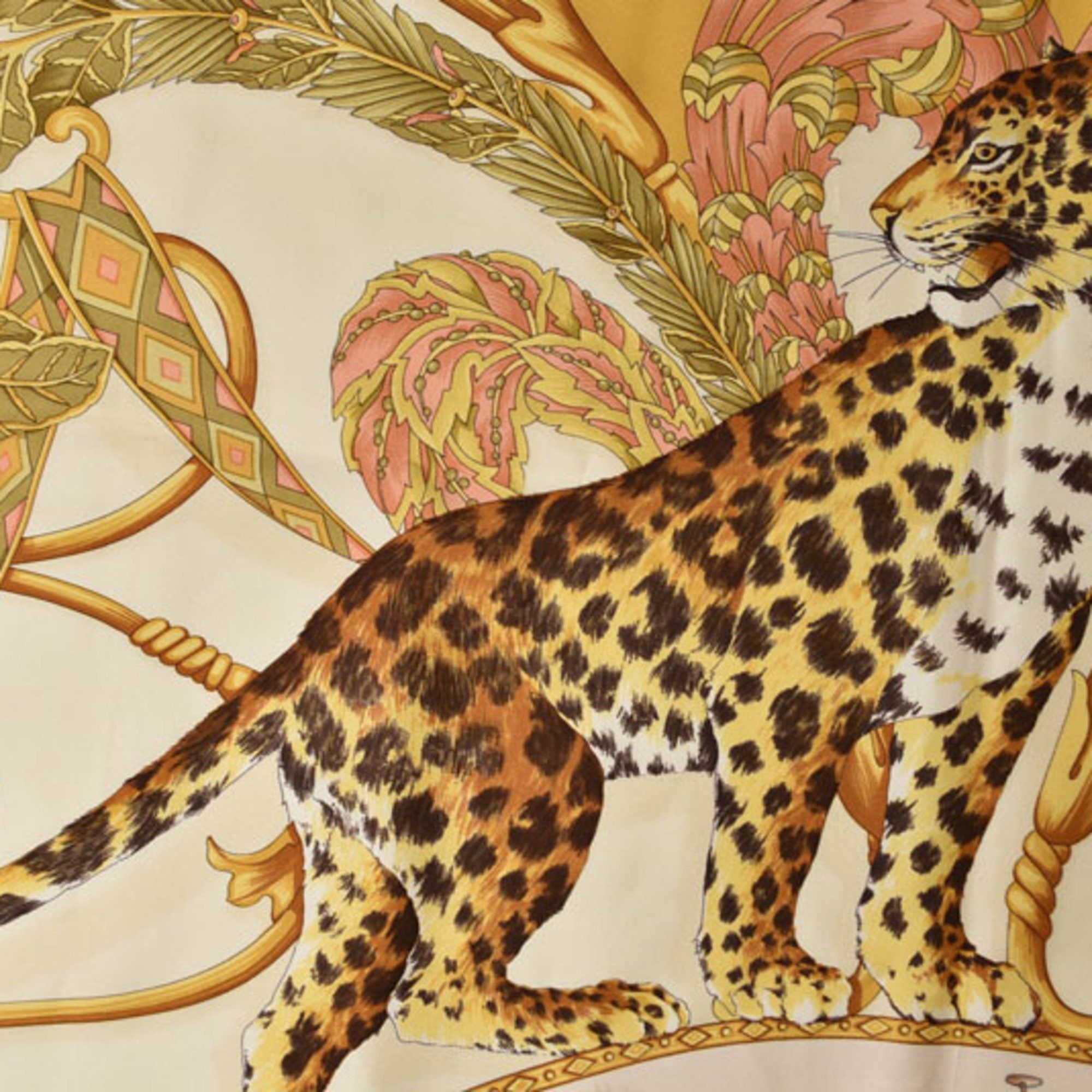 Salvatore Ferragamo Salvatore Ferragamo scarf/muffler in yellow with animal motifs and leopard print. Size ONE SIZE - 3 Thumbnail
