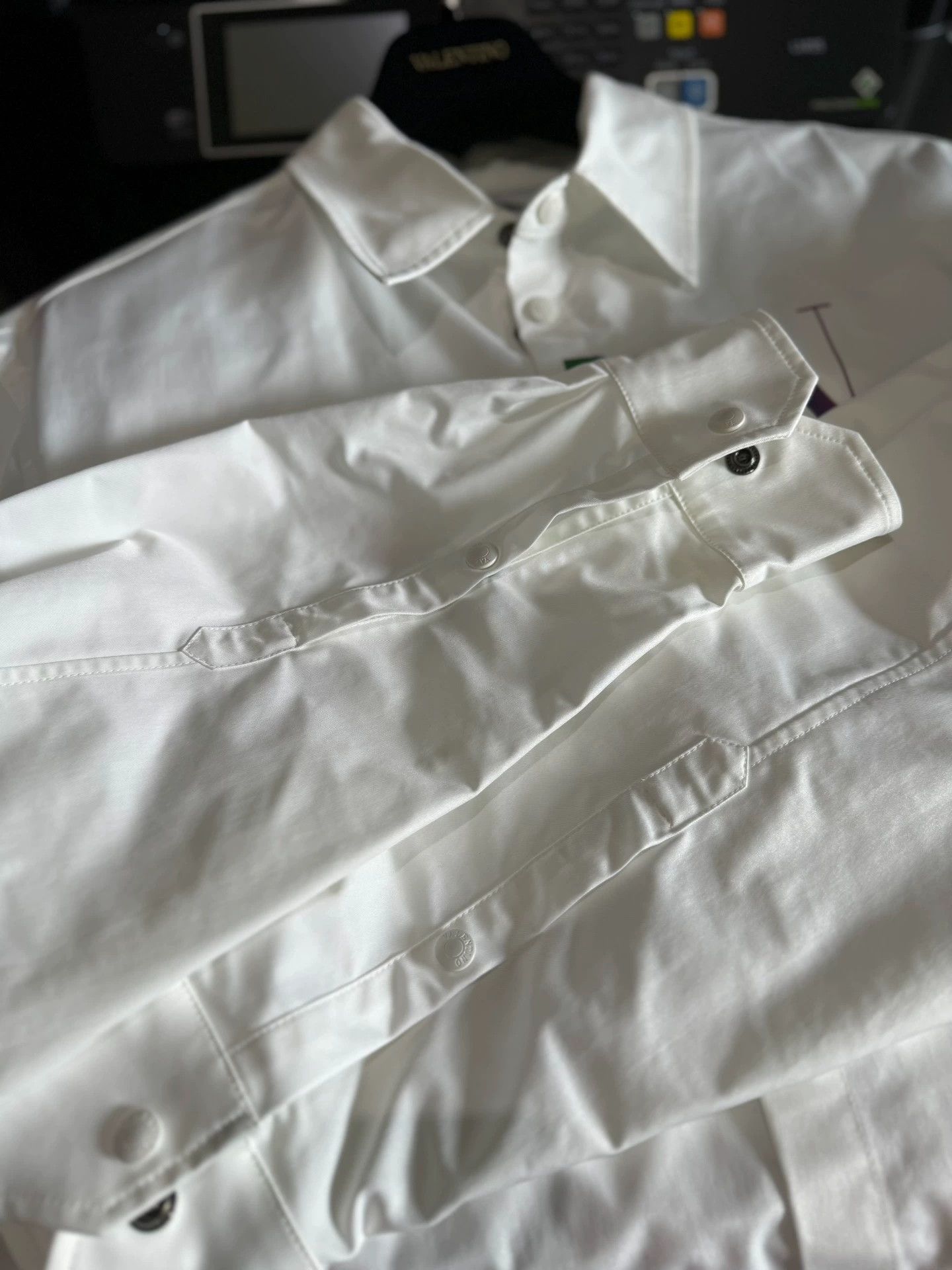 Valentino Valentino VLTN Logo Shirt - dmc Size US M / EU 48-50 / 2 - 5 Thumbnail