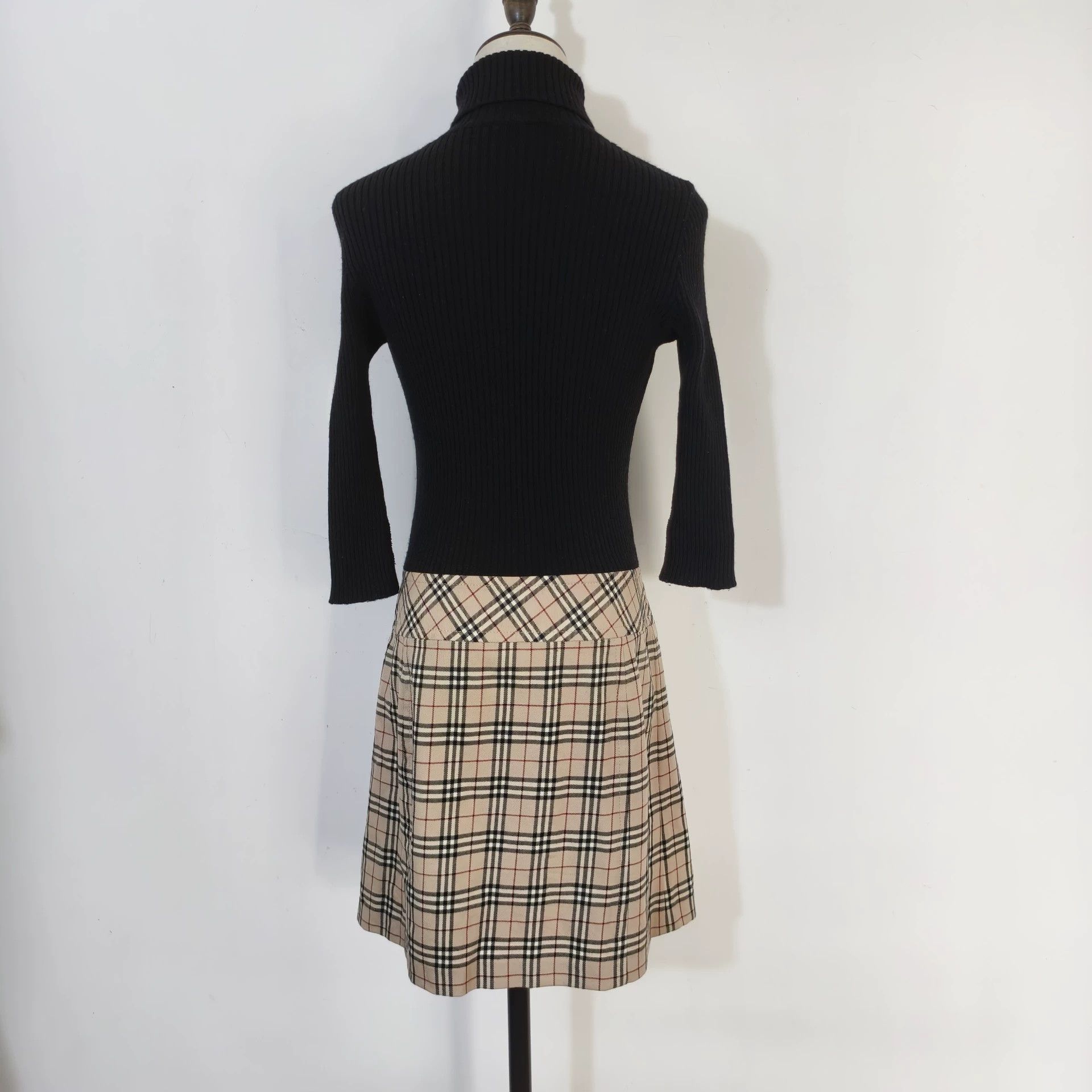 Burberry Vintage Burberry Turtleneck Dress - dmc Size US 38 / EU 54 - 3 Thumbnail