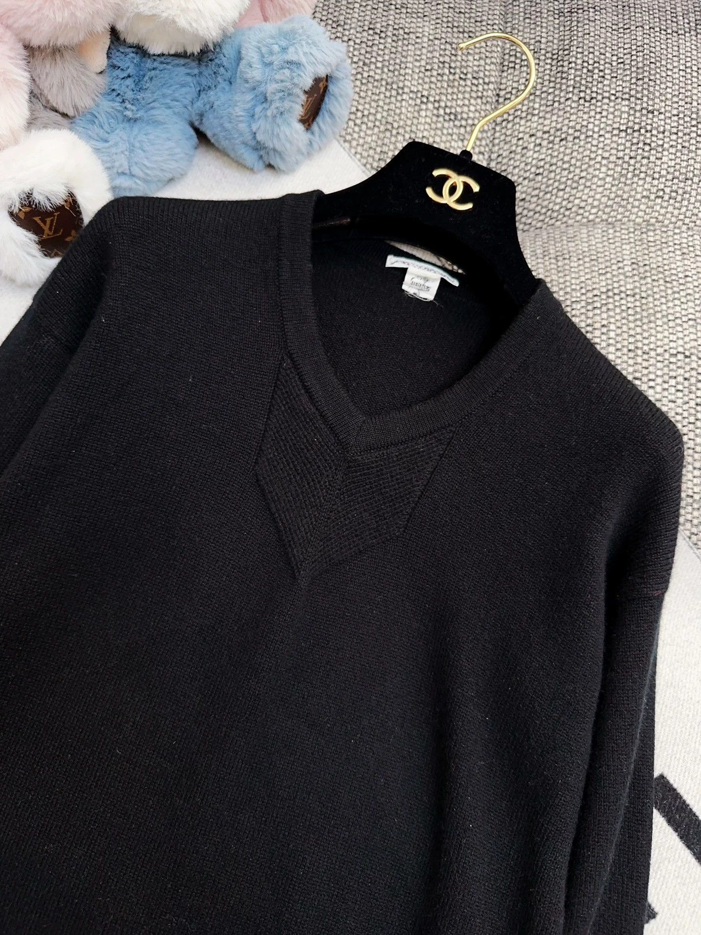 Hermes Hermes Black V-Neck Knit Dress - dmc Size US M / EU 48-50 / 2 - 4 Thumbnail