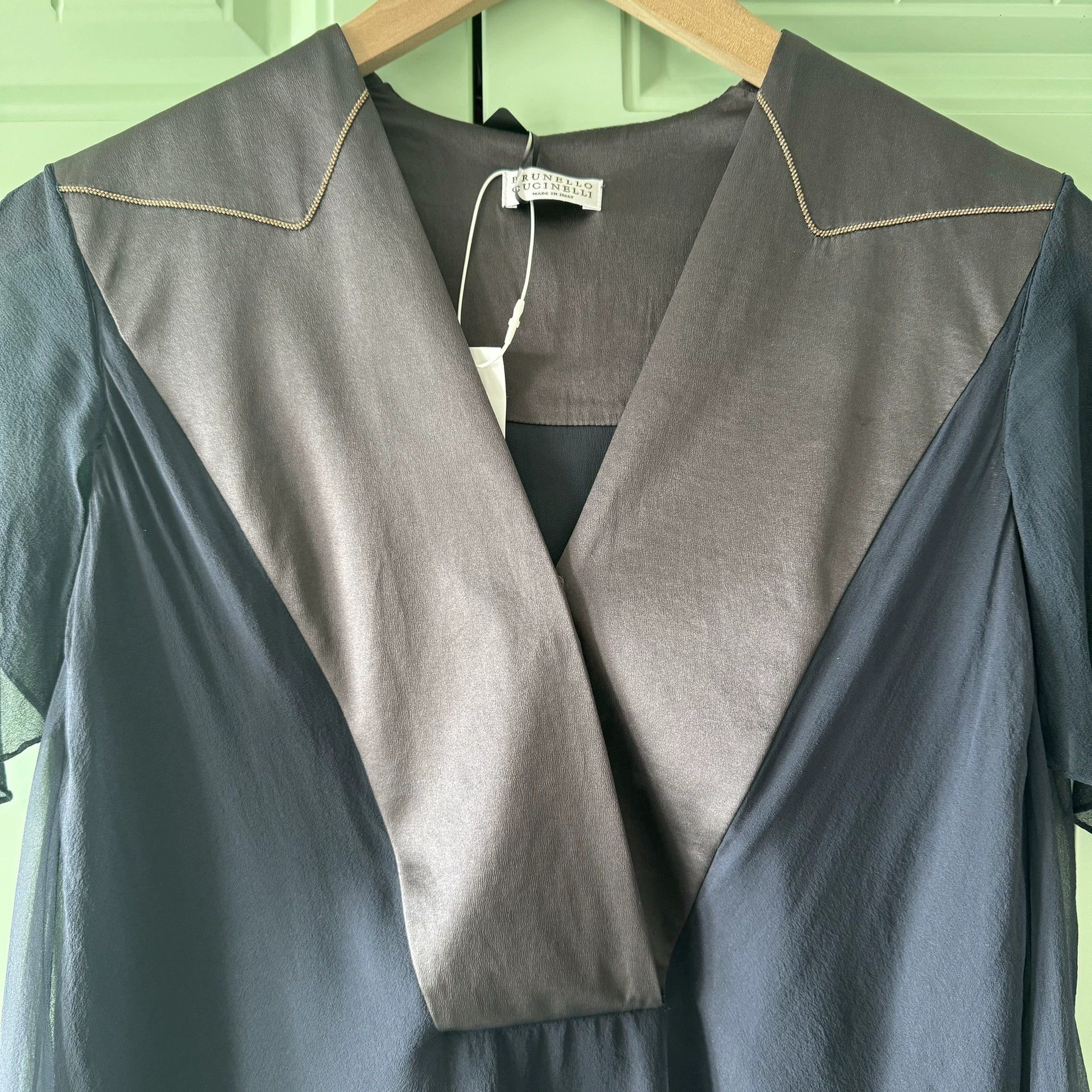 Brunello Cucinelli Brunello Cucinelli Silk V-Neck Blouse XS - dmc Size US XS / EU 42 / 0 - 6 Thumbnail