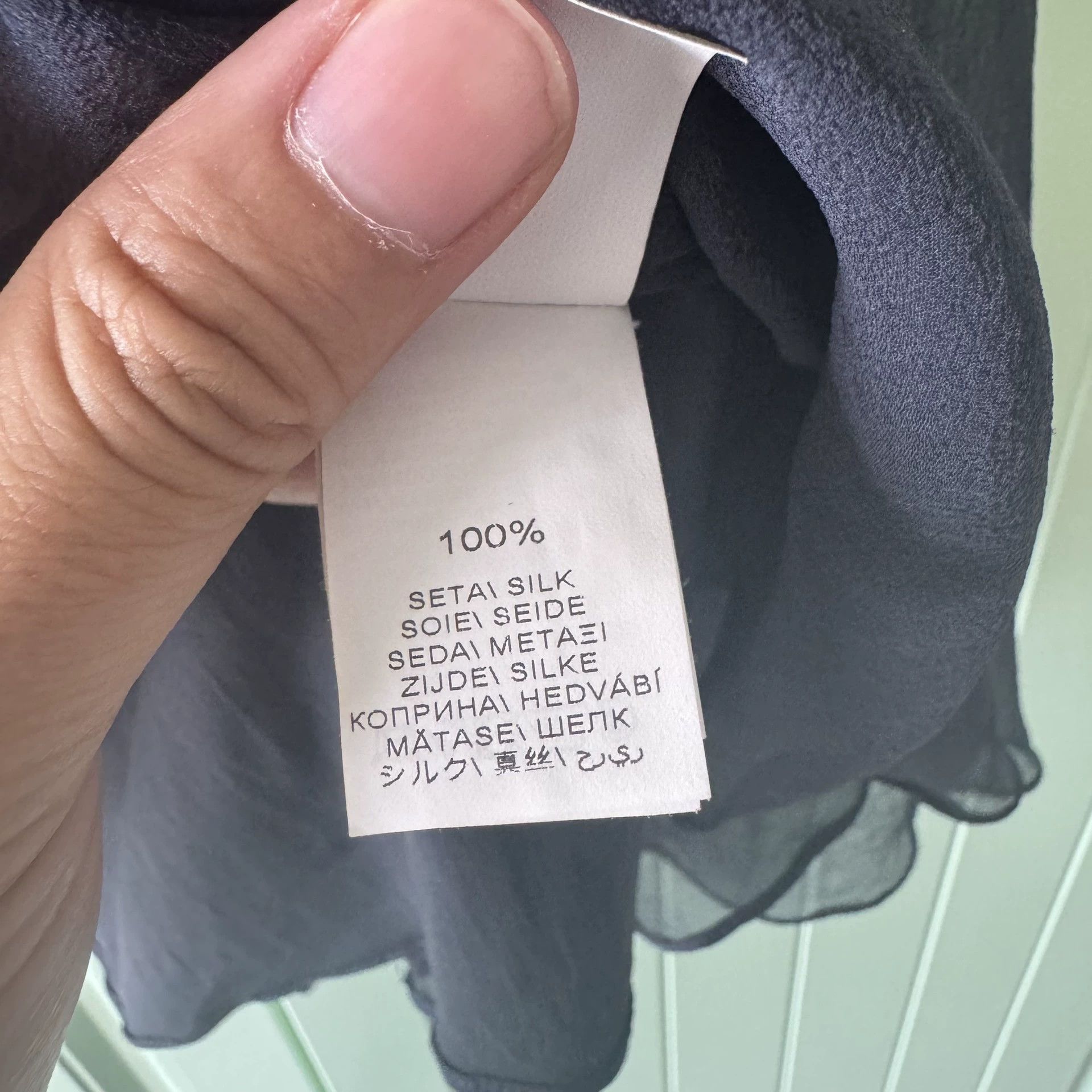 Brunello Cucinelli Brunello Cucinelli Silk V-Neck Blouse XS - dmc Size US XS / EU 42 / 0 - 5 Thumbnail