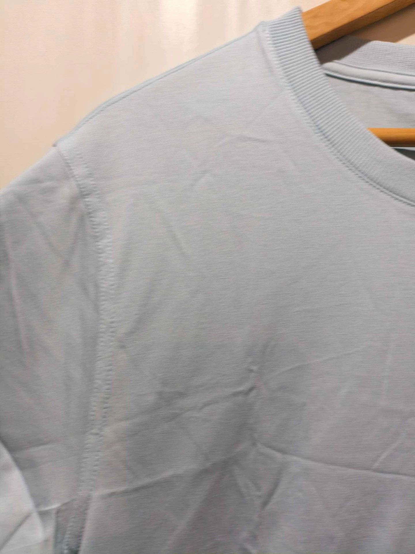 Burberry Burberry Blue Embroidered Crewneck T-shirt - dmc Size US S / EU 44-46 / 1 - 5 Thumbnail
