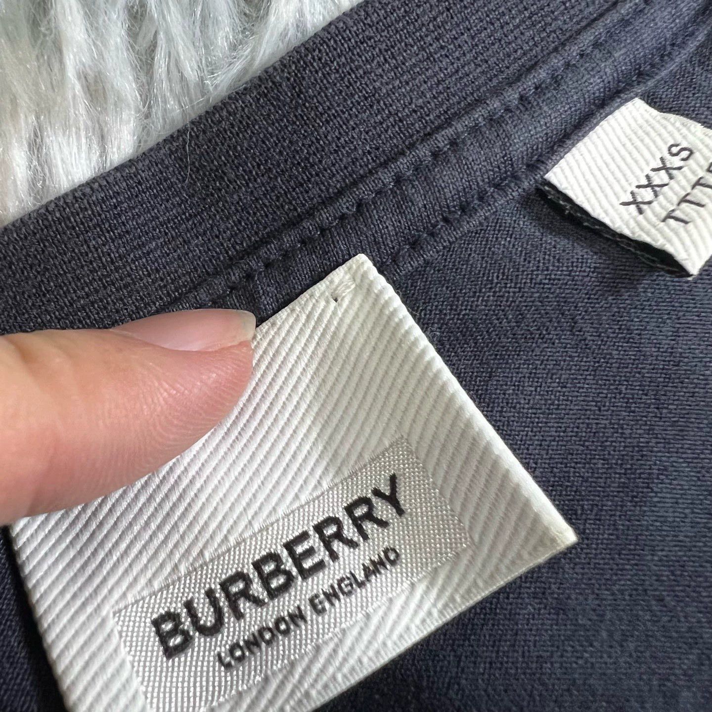 Burberry Burberry Short Sleeve T-shirt - dmc Size US XXS / EU 40 - 3 Thumbnail