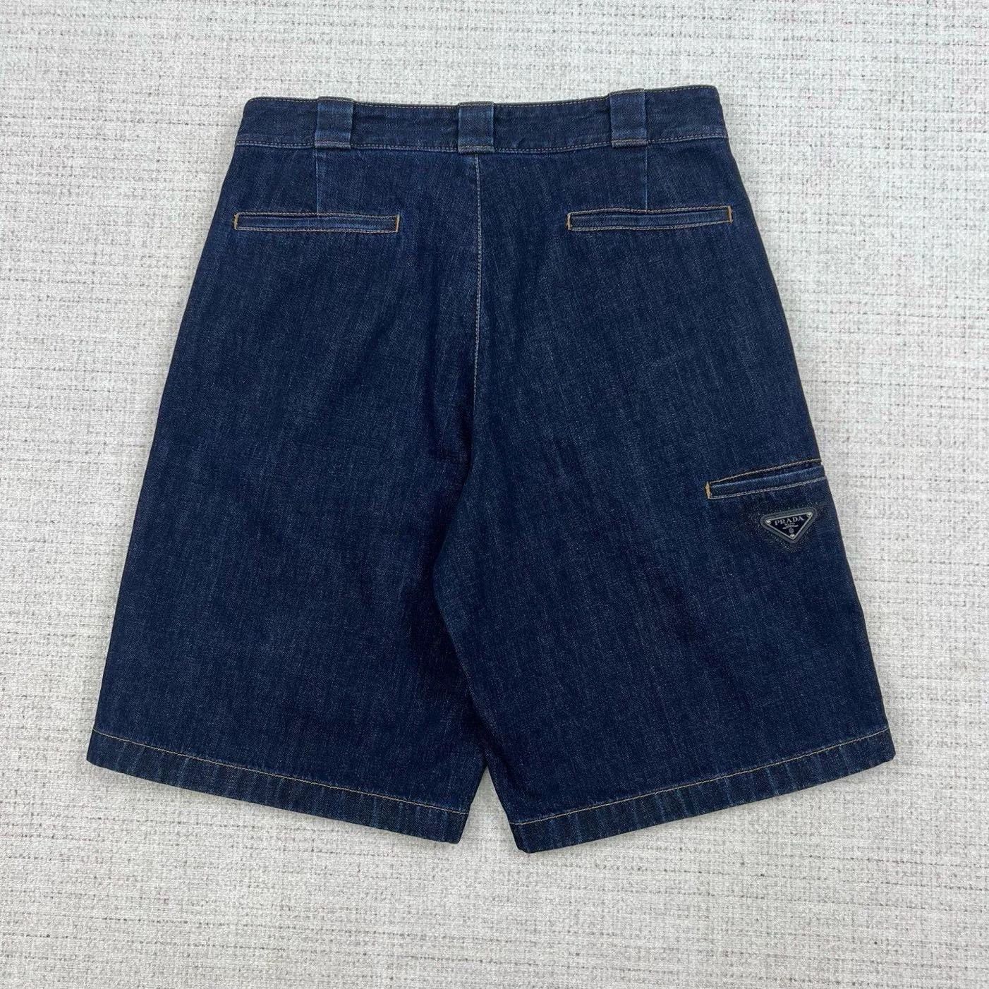 Prada Prada Solid Triangle Logo Denim Shorts - dmc Size US 38 / EU 54 - 2 Thumbnail