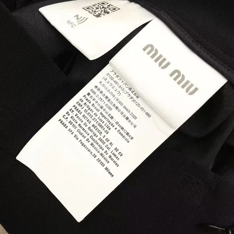 Miu Miu Miu Miu Black Women's Skirt with Silver Details 0089 Size 28" / US 6 / IT 42 - 5 Thumbnail