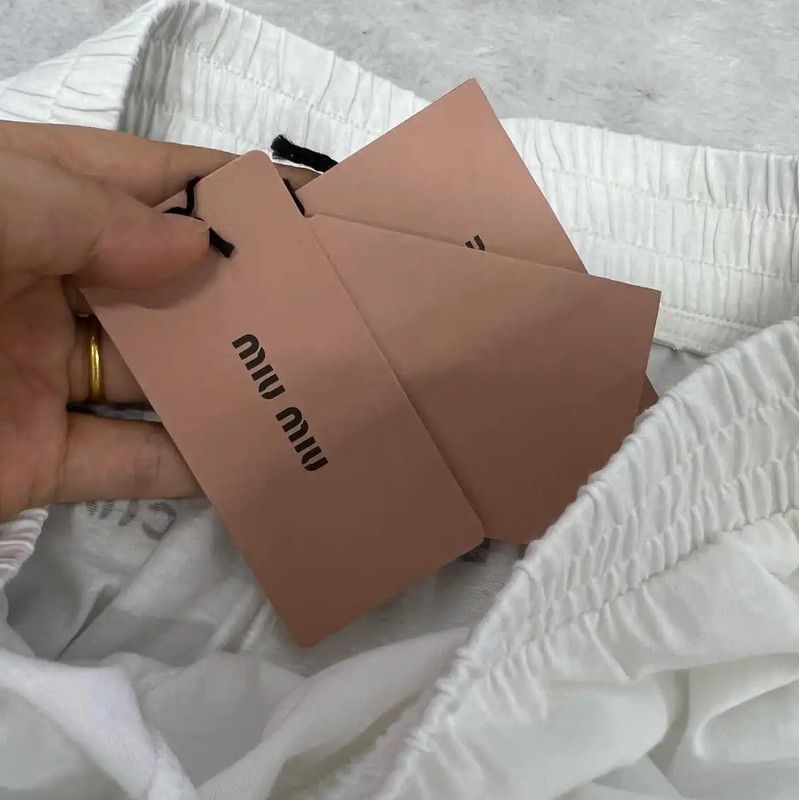 Miu Miu Miu Miu Summer White Cotton Logo Shorts 0089 Size 28" / US 6 / IT 42 - 4 Thumbnail