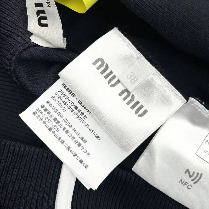 Miu Miu Miu Miu Navy Nylon Women's Casual Pants 0089 Size 30" / US 8 / IT 44 - 5 Thumbnail
