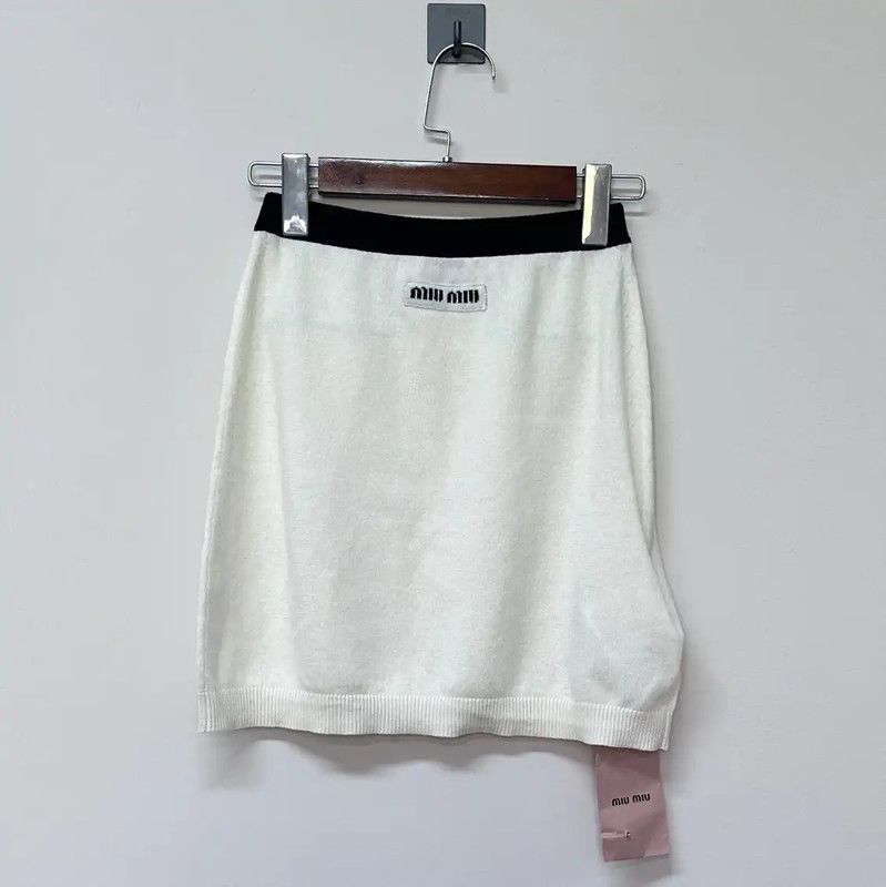 Miu Miu Miu Miu White Cashmere Mini Skirt 0089 Size 22" - 2 Thumbnail