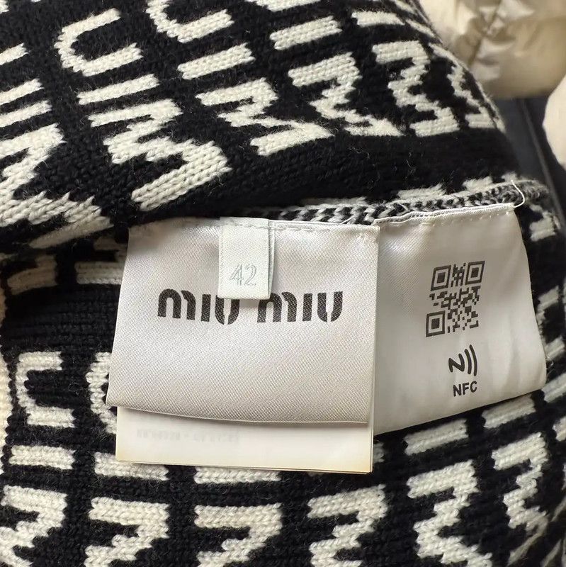 Miu Miu Miu Miu Color-Blocked Wool Cardigan 0089 Size L / US 10 / IT 46 - 4 Thumbnail