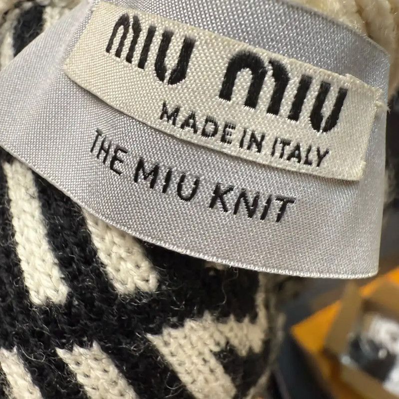 Miu Miu Miu Miu Color-Blocked Wool Cardigan 0089 Size L / US 10 / IT 46 - 3 Thumbnail