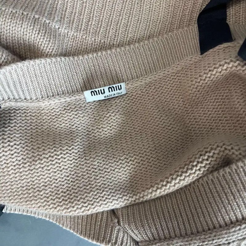 Miu Miu Miu Miu Beige Wool Sweater with Ribbons 0089 Size M / US 6-8 / IT 42-44 - 3 Thumbnail