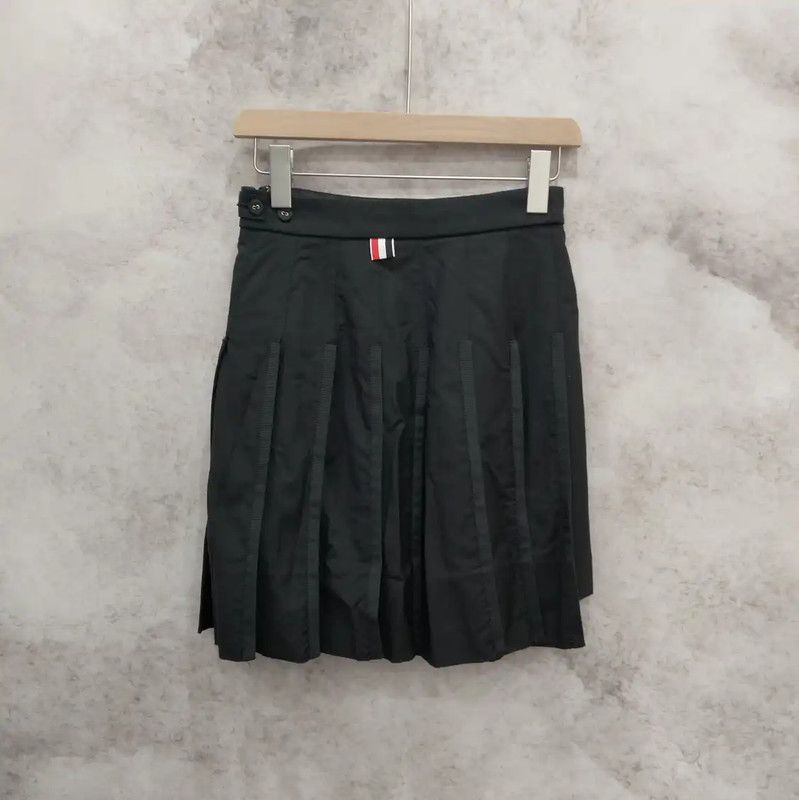 Thom Browne Thom Browne Pleated Black Wool Skirt Size M 0089 Size 28" / US 6 / IT 42 - 2 Thumbnail