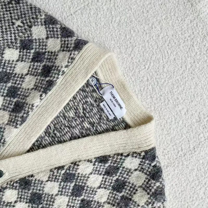 Thom Browne Thom Browne Multi-Pattern Wool Cardigan for Women 0089 Size ONE SIZE - 3 Thumbnail