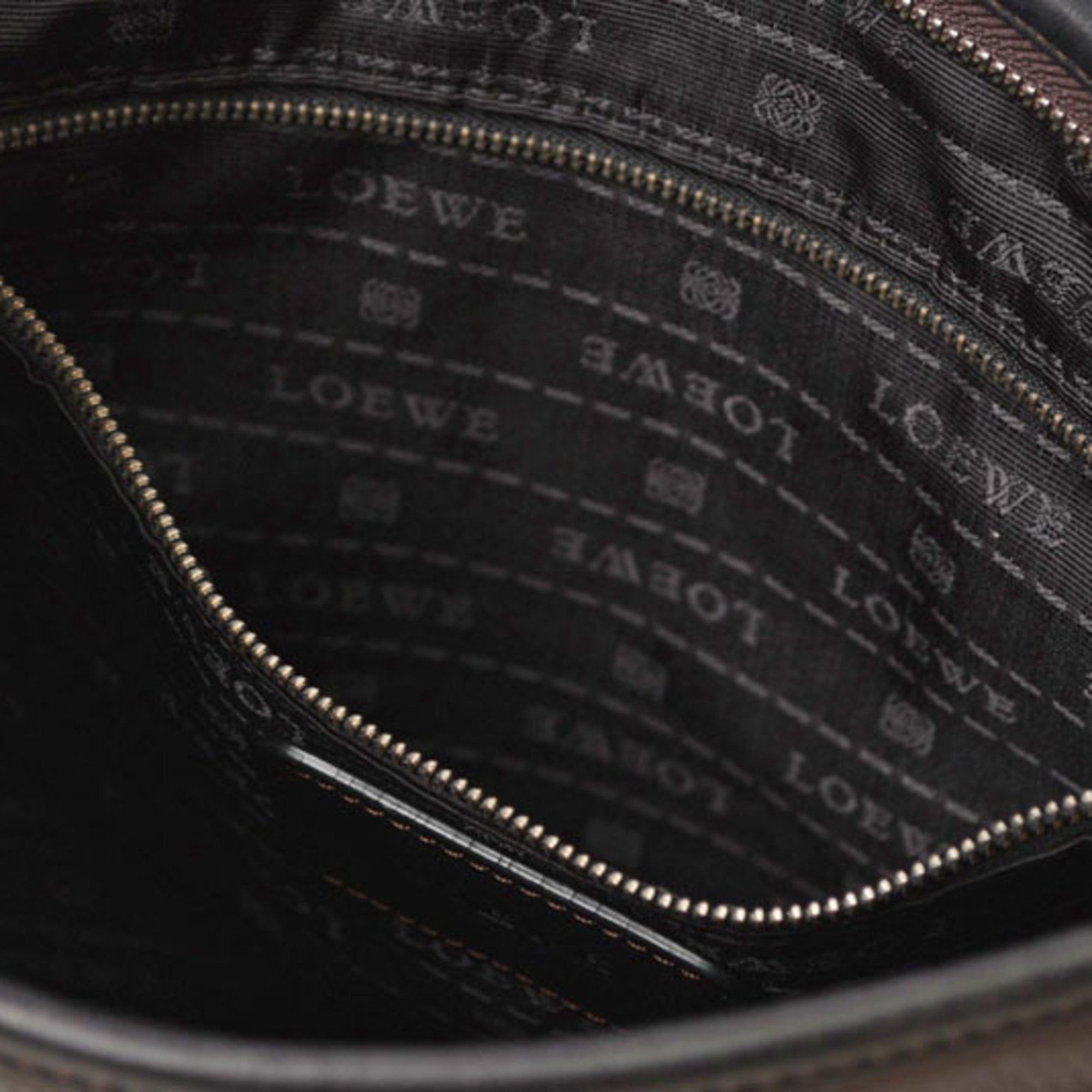 Loewe Loewe Anagram Shoulder Bag/Crossbody Bag in Dark Brown Size ONE SIZE - 12 Thumbnail
