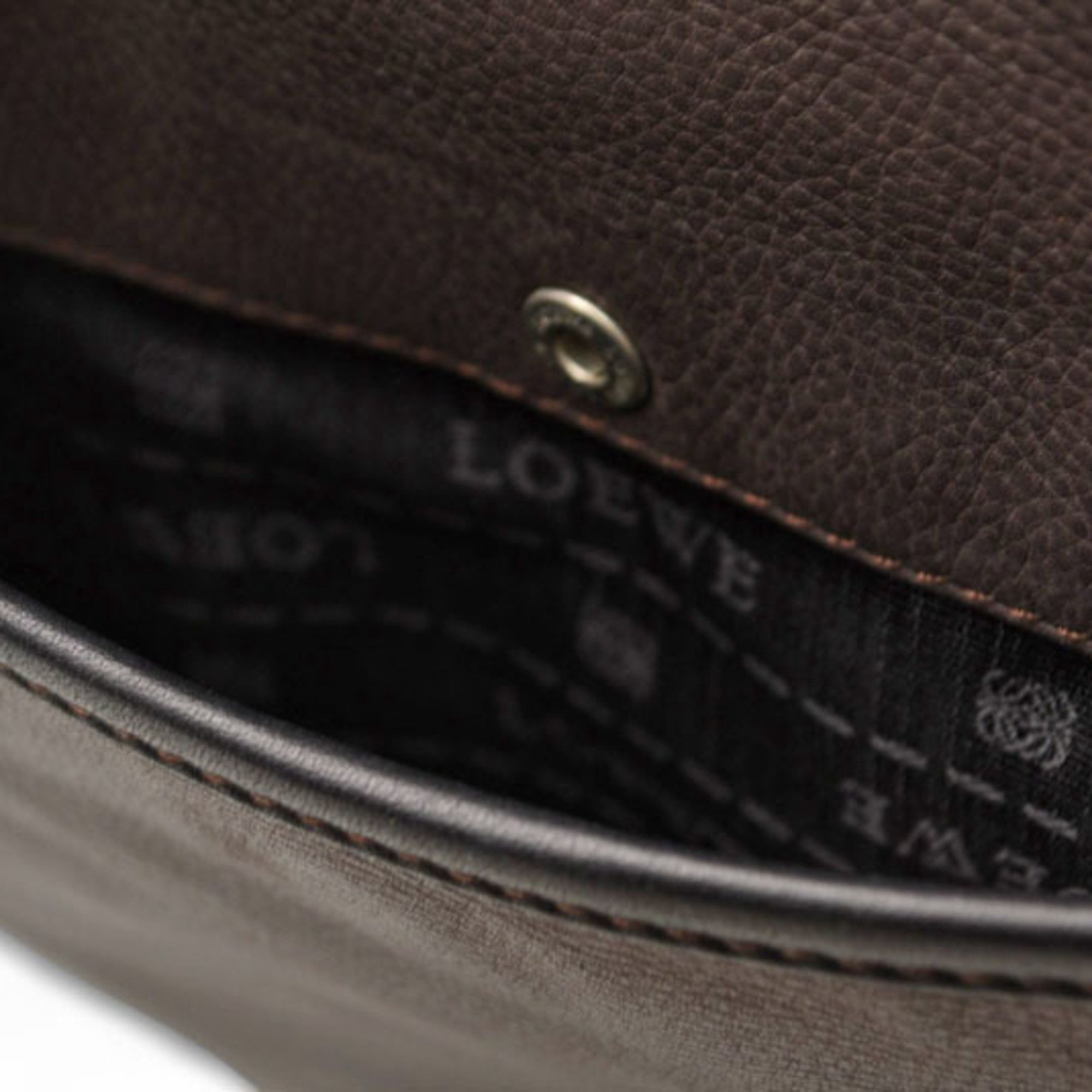 Loewe Loewe Anagram Shoulder Bag/Crossbody Bag in Dark Brown Size ONE SIZE - 10 Thumbnail