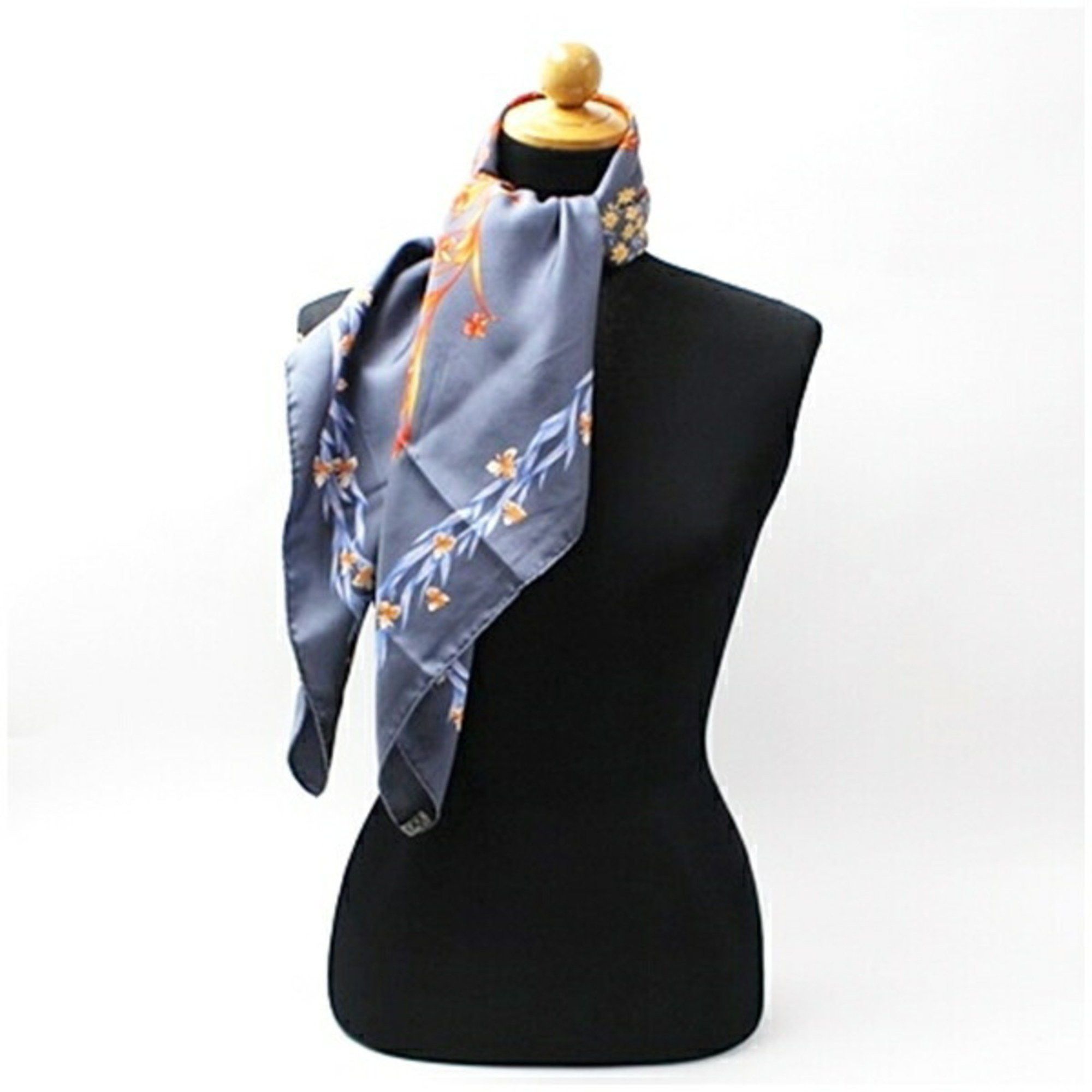 Hermes Hermes Silk Scarf/Muffler Carré 90 Flowering Horse HERMES Women's Size ONE SIZE - 4 Thumbnail