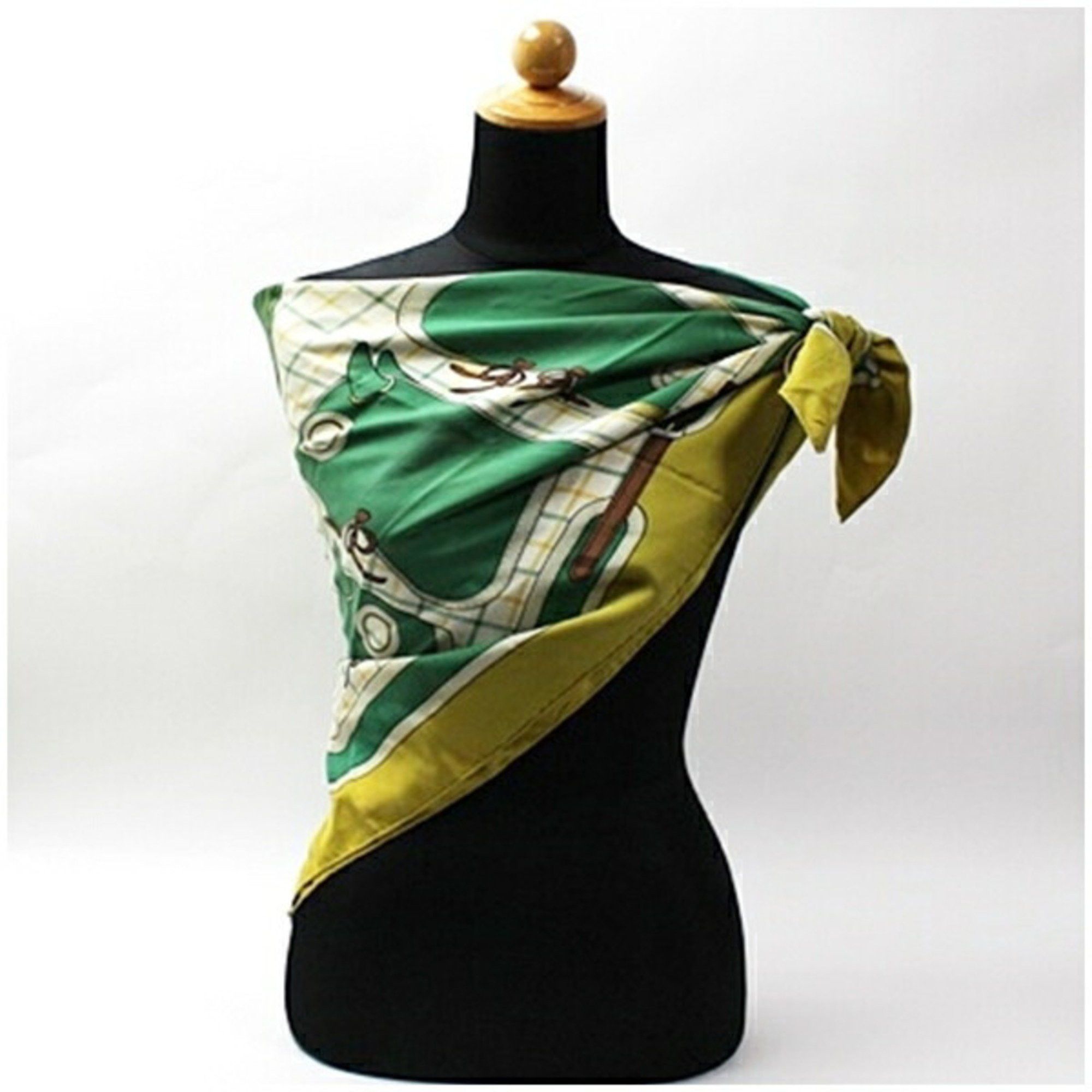 Hermes Hermes Silk Scarf/Muffler Carré 90 Camails for Women Size ONE SIZE - 3 Thumbnail