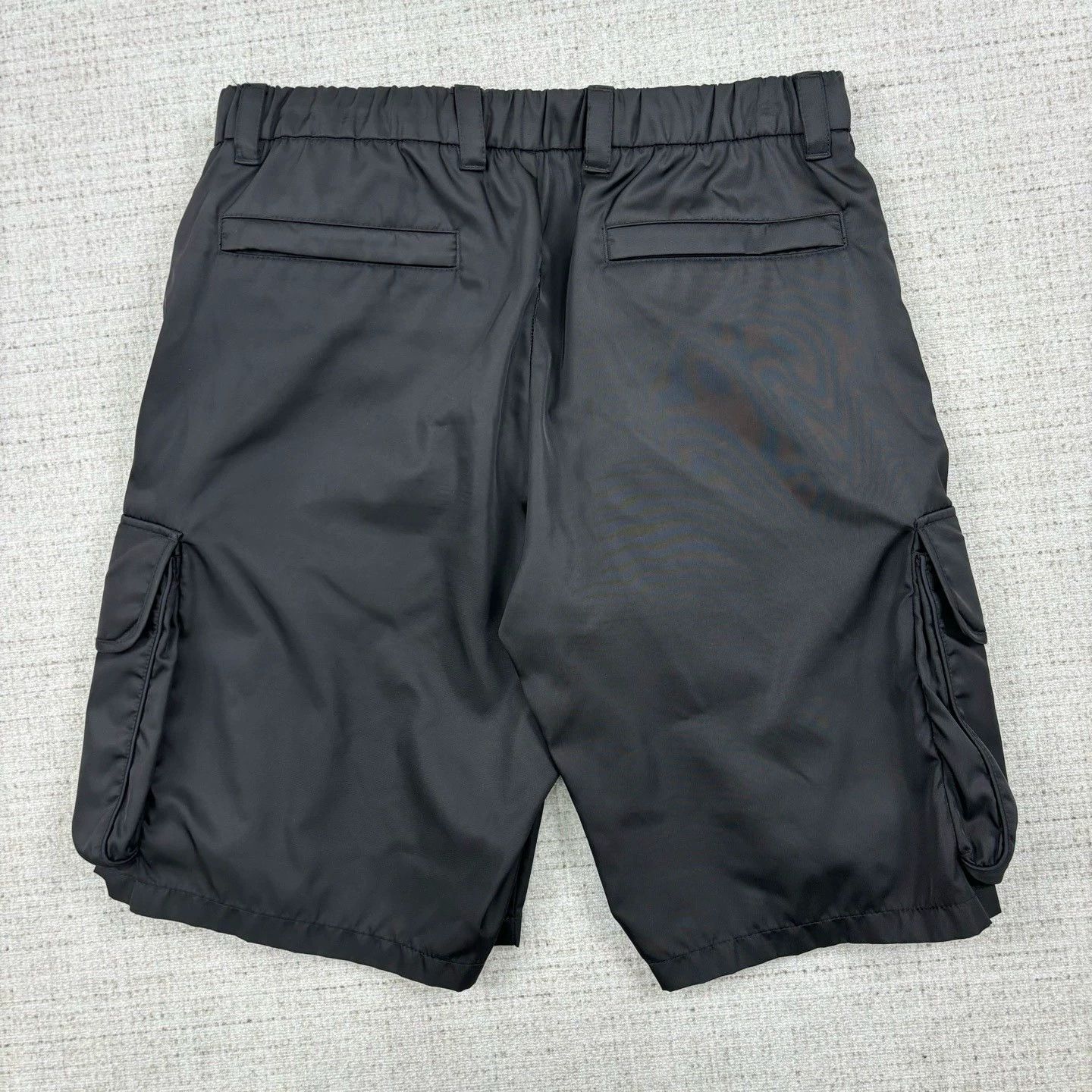 Prada PRADA Re-Nylon Logo Casual Shorts - dmc Size US 38 / EU 54 - 3 Thumbnail