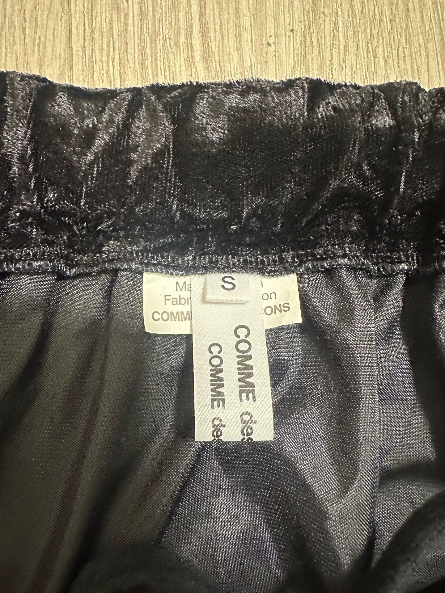 Comme des Garcons COMME des GARÇONS Black Velvet Pleated Skirt - dmc Size US 34 / EU 50 - 5 Thumbnail