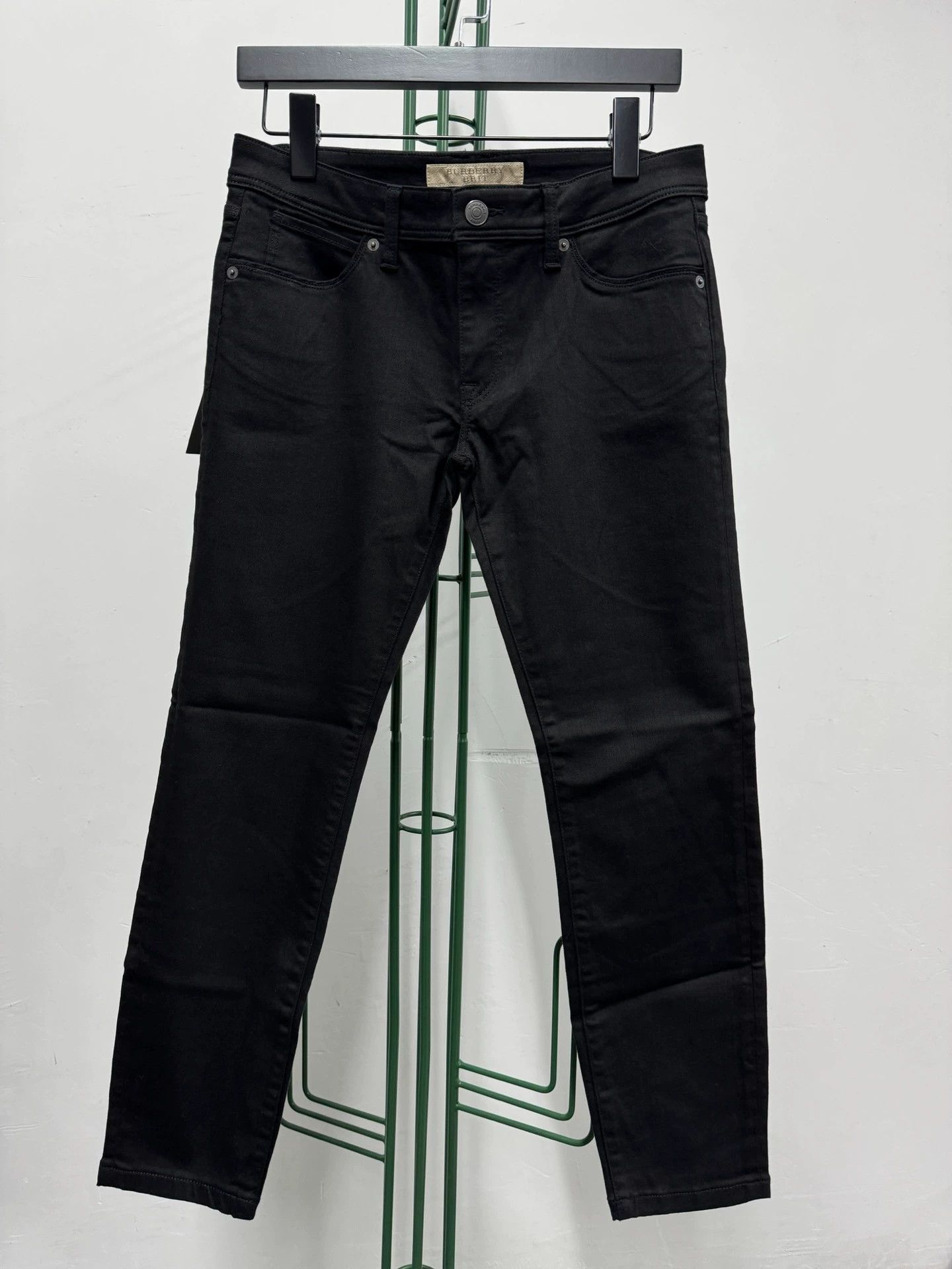 Burberry Burberry Solid Button Mid-Rise Slim Jeans - dmc Size US 39 - 6 Thumbnail