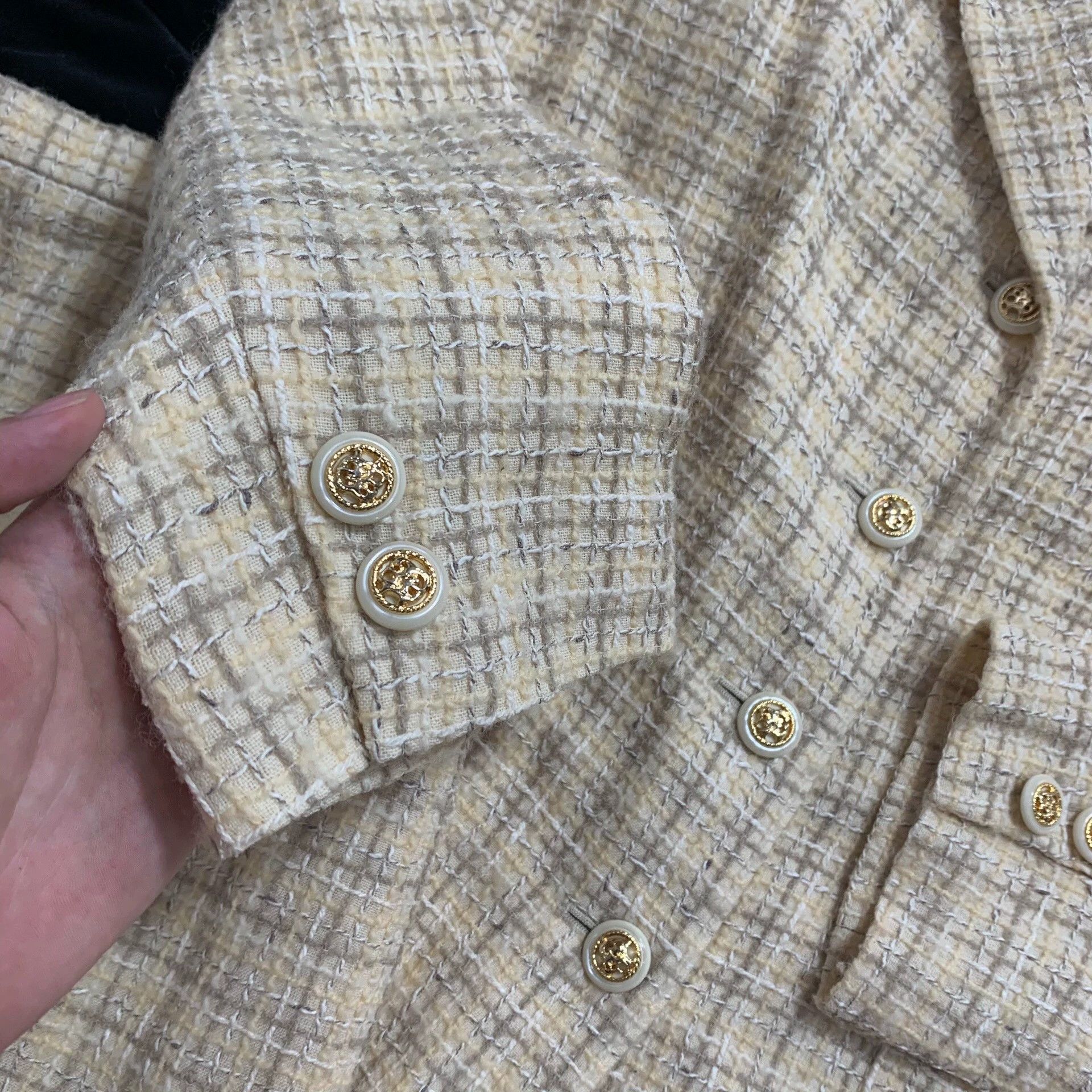Burberry Burberry Yellow Gold Button Set Size US M / EU 48-50 / 2 - 3 Thumbnail