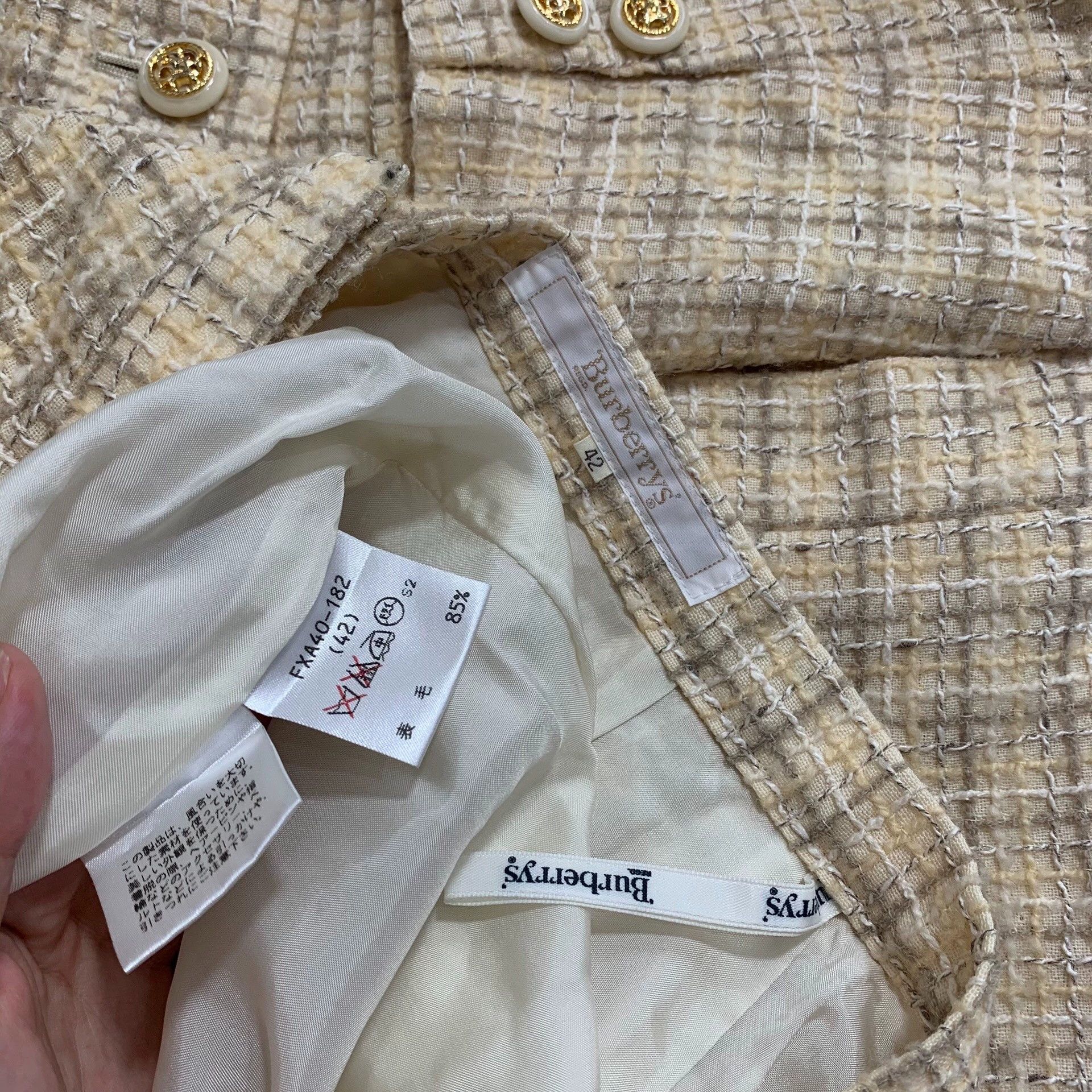 Burberry Burberry Yellow Gold Button Set Size US M / EU 48-50 / 2 - 4 Thumbnail