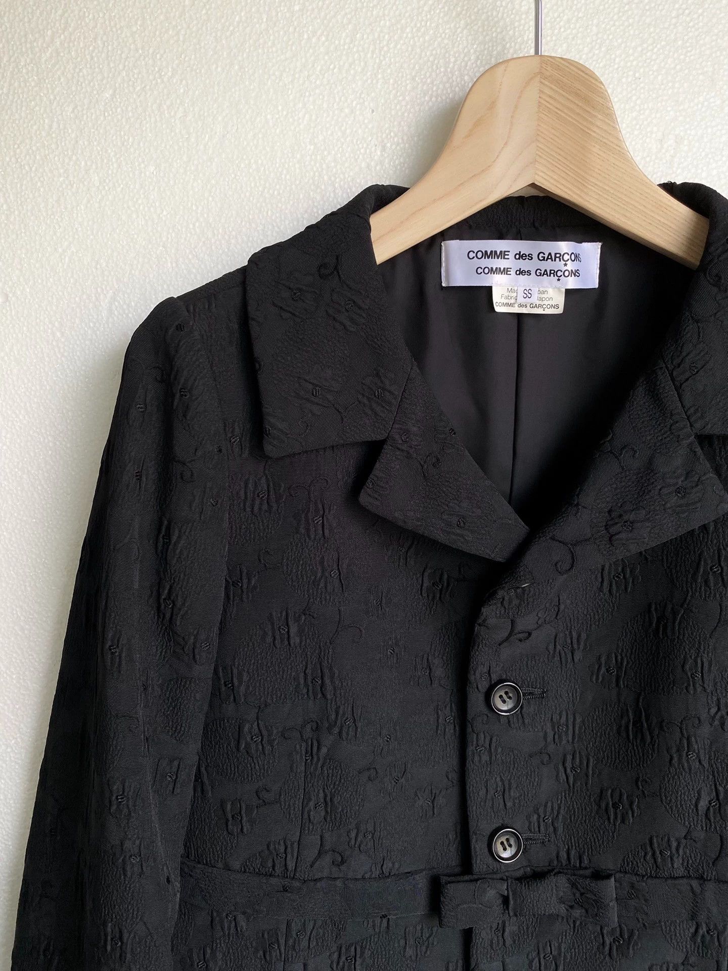 Comme des Garcons COMME des GARCONS Bow Decor Blazer Size US S / EU 44-46 / 1 - 3 Thumbnail