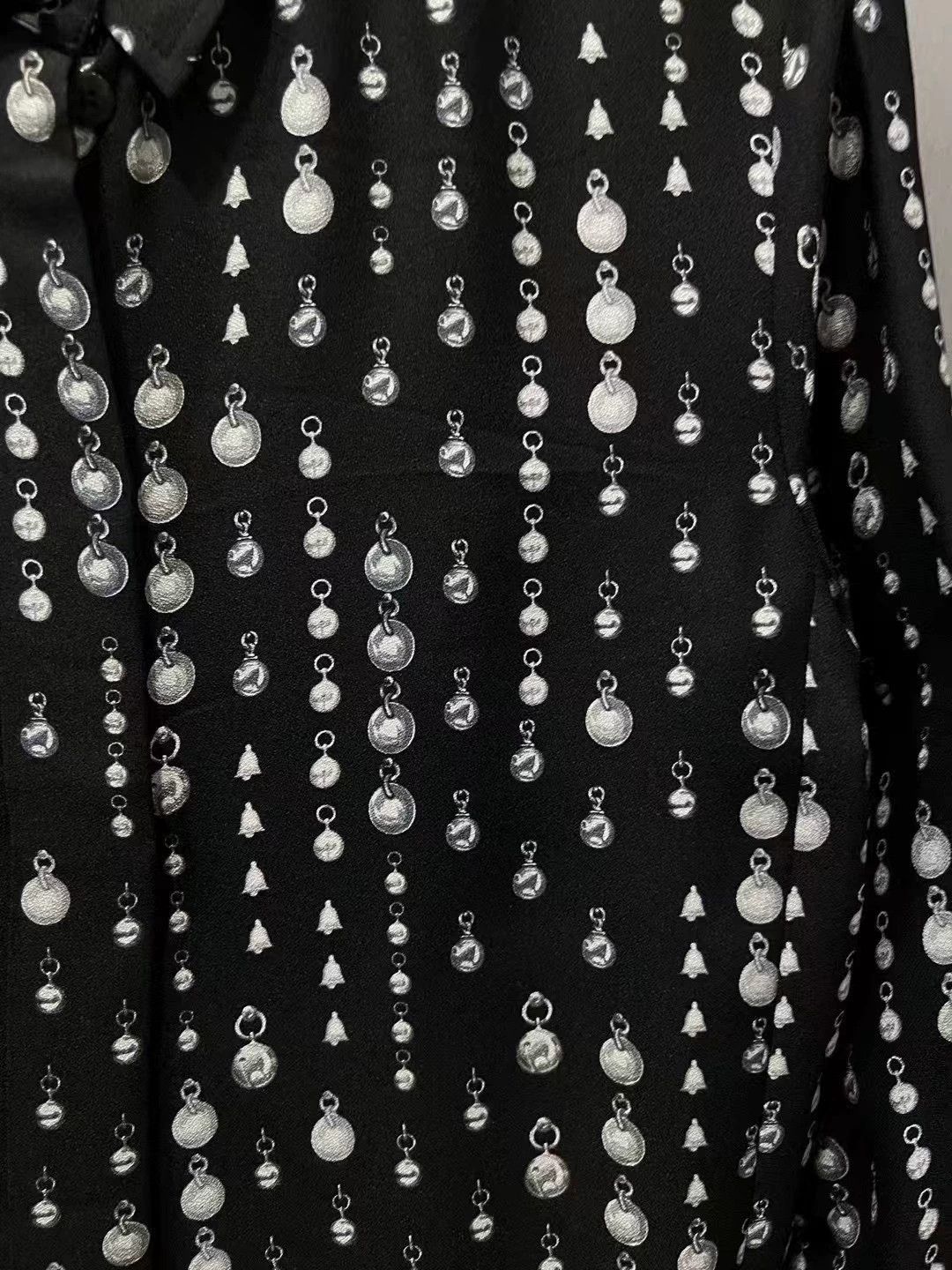 Hermes Hermes New Printed Beaded Long Sleeve Shirt Size US S / EU 44-46 / 1 - 3 Thumbnail