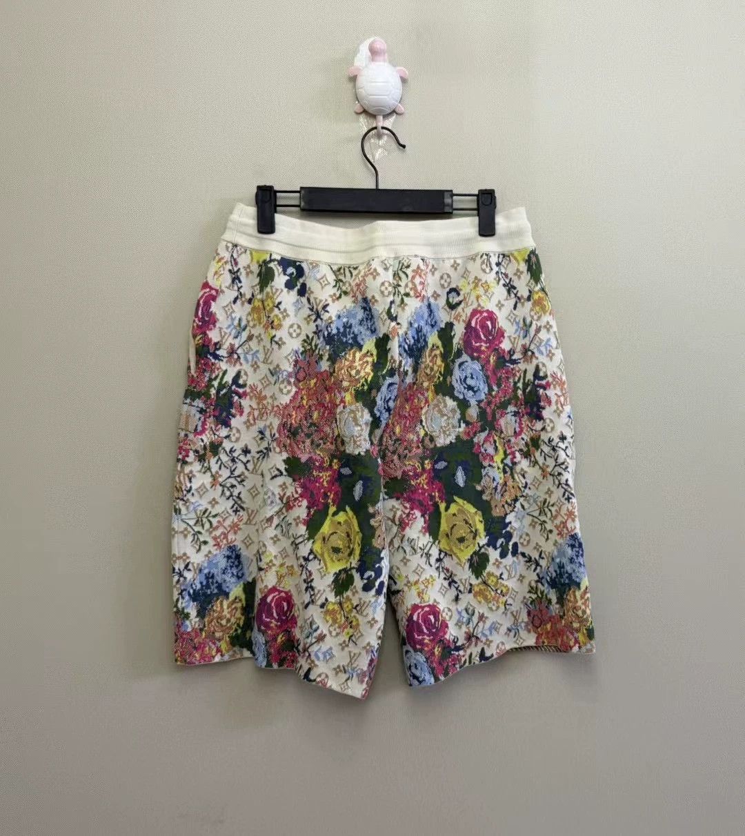 Louis Vuitton LOUIS VUITTON Floral Logo Knit Shorts Size US 39 - 4 Thumbnail
