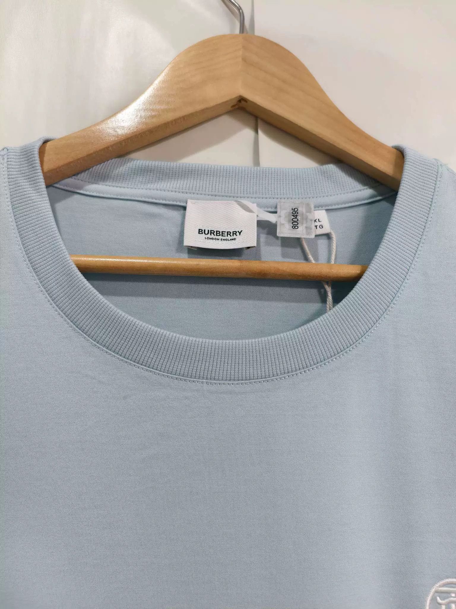Burberry Burberry Round Neck Embroidered T-shirt Size US XXL / EU 58 / 5 - 3 Thumbnail