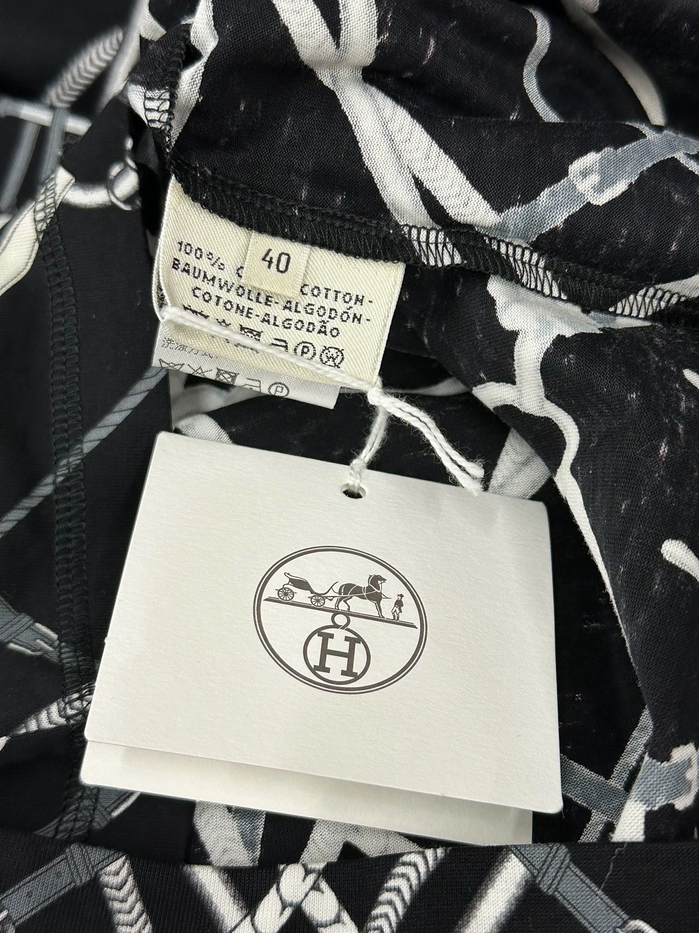 Hermes Hermes Black Short Sleeve Printed T-shirt Size US L / EU 52-54 / 3 - 5 Thumbnail
