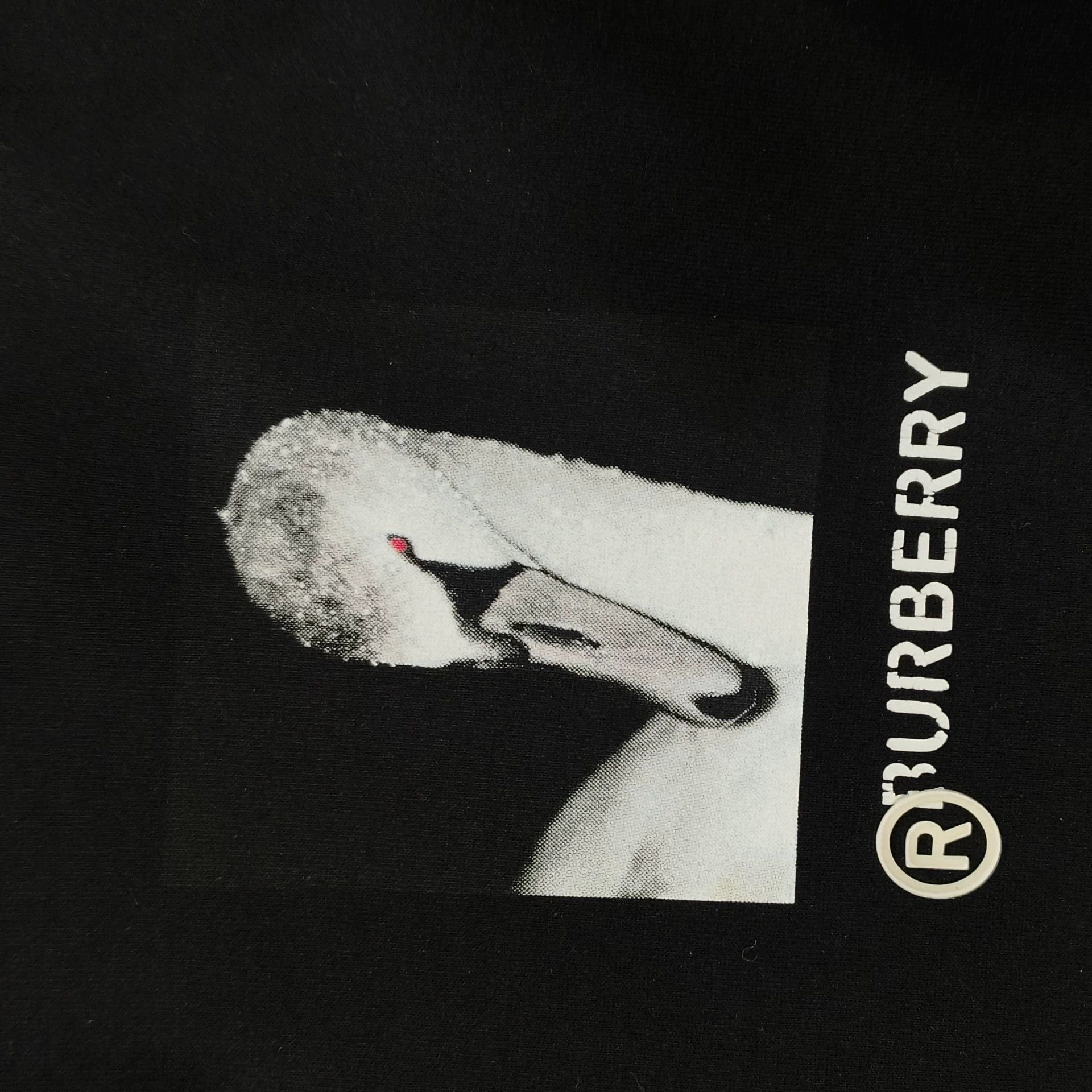Burberry Burberry Chest Logo Black Short Sleeve Tee Size US XS / EU 42 / 0 - 3 Thumbnail