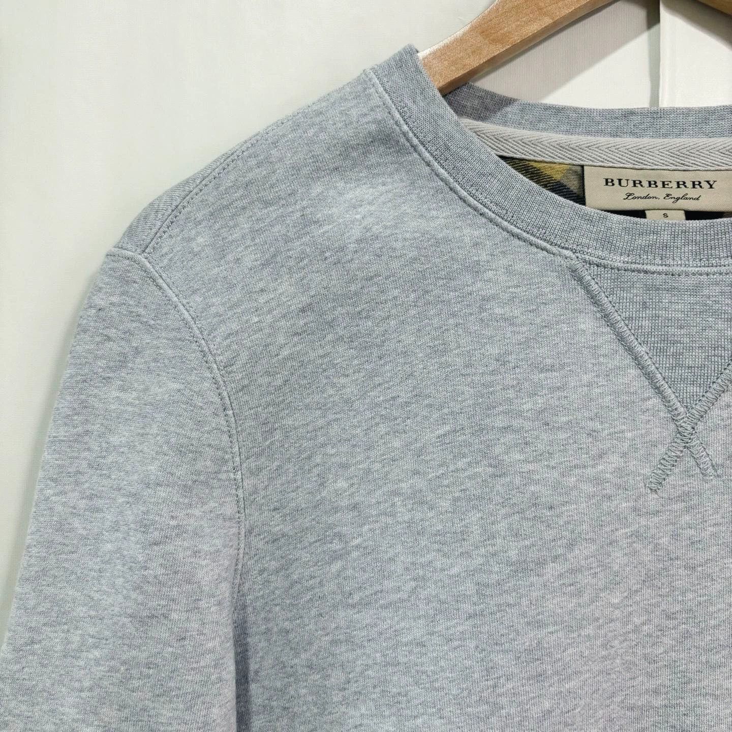 Burberry Burberry Gray Embroidered Sweatshirt S Size US S / EU 44-46 / 1 - 4 Thumbnail