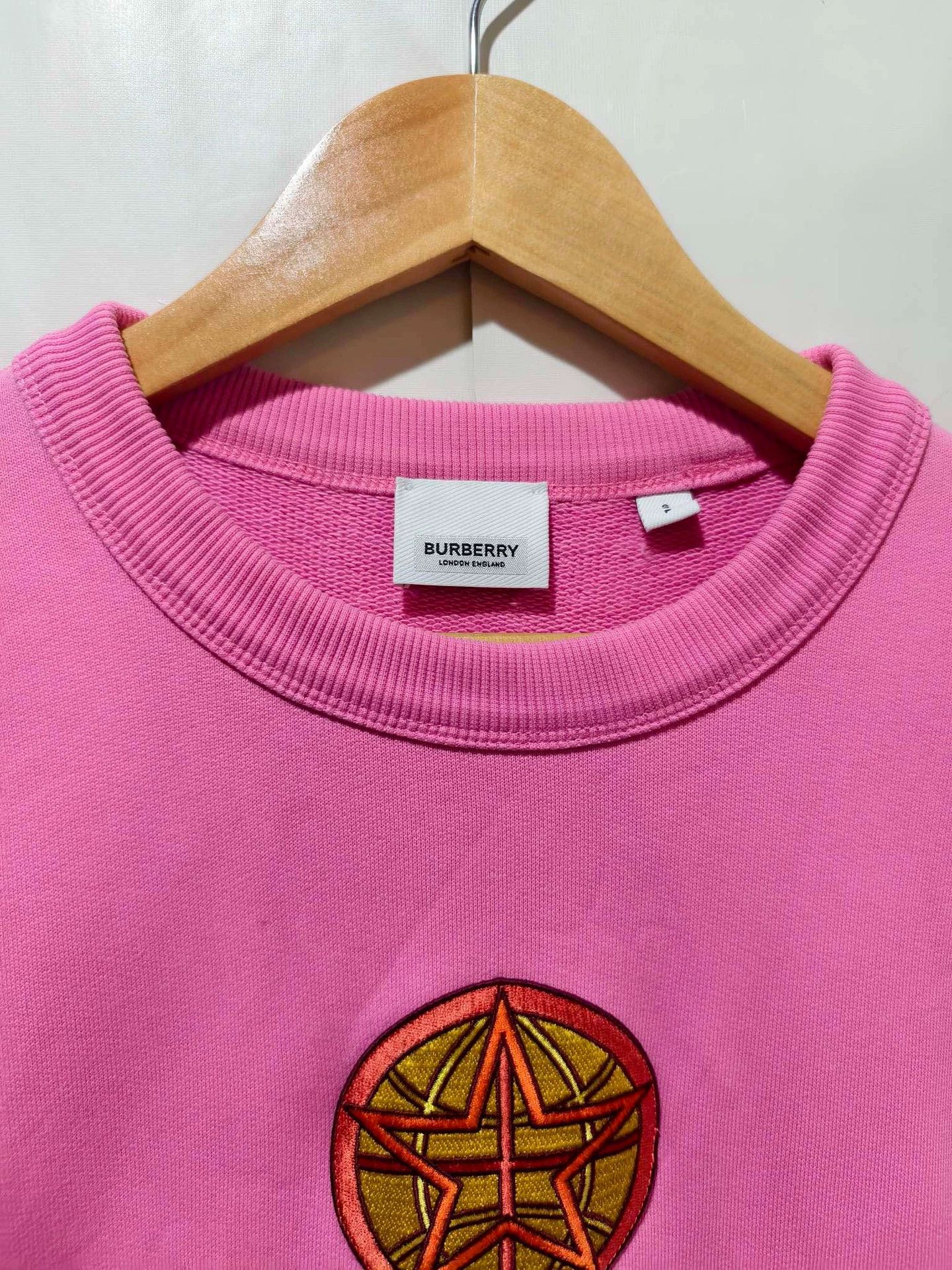 Burberry Burberry Pink Embroidered Crewneck Sweatshirt S Size US S / EU 44-46 / 1 - 2 Thumbnail