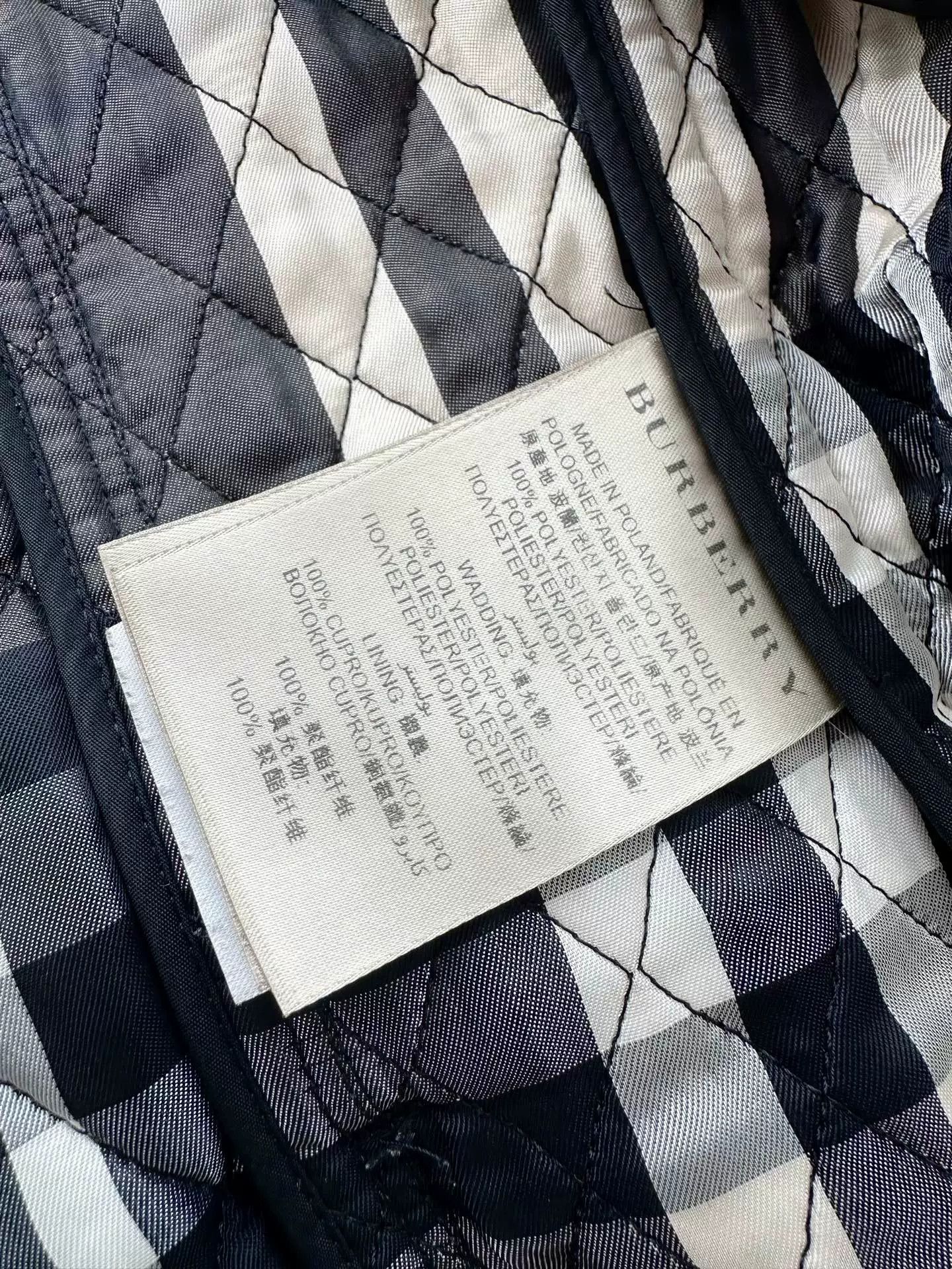 Burberry Burberry Quilted Mid-Length Coat Women Size US XS / EU 42 / 0 - 7 Thumbnail