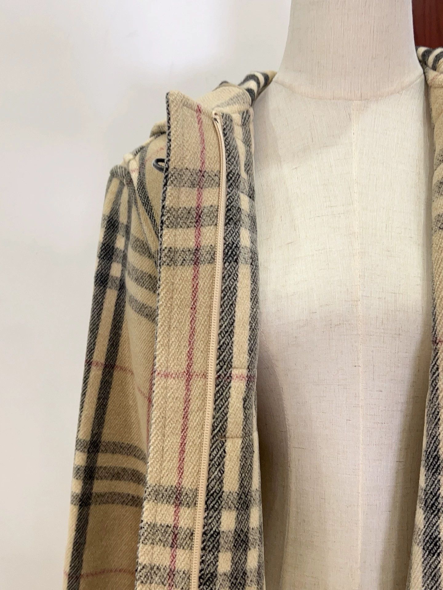 Burberry Burberry Vintage Plaid Wool Duffle Coat Size US M / EU 48-50 / 2 - 4 Thumbnail