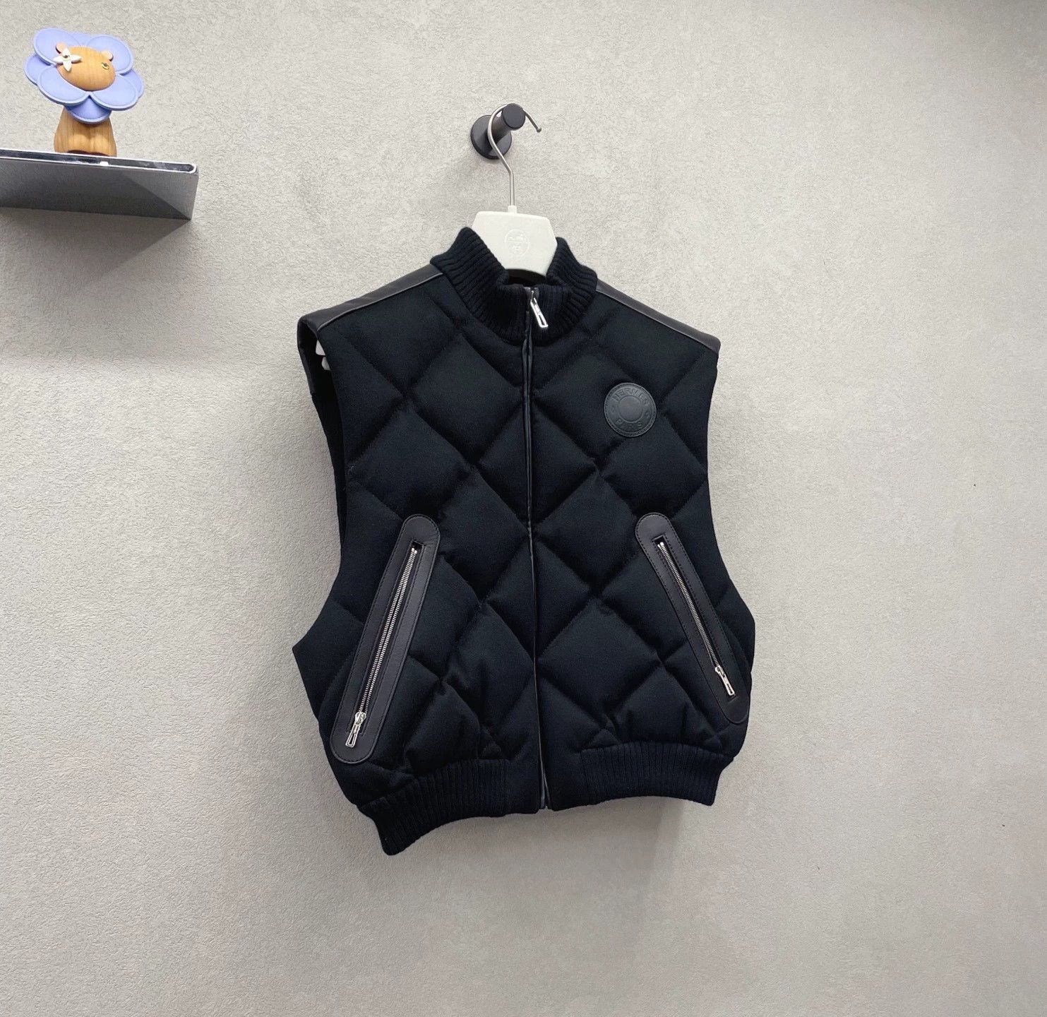 Hermes Hermes Black Sleeveless Down Vest Size US XS / EU 42 / 0 - 4 Thumbnail