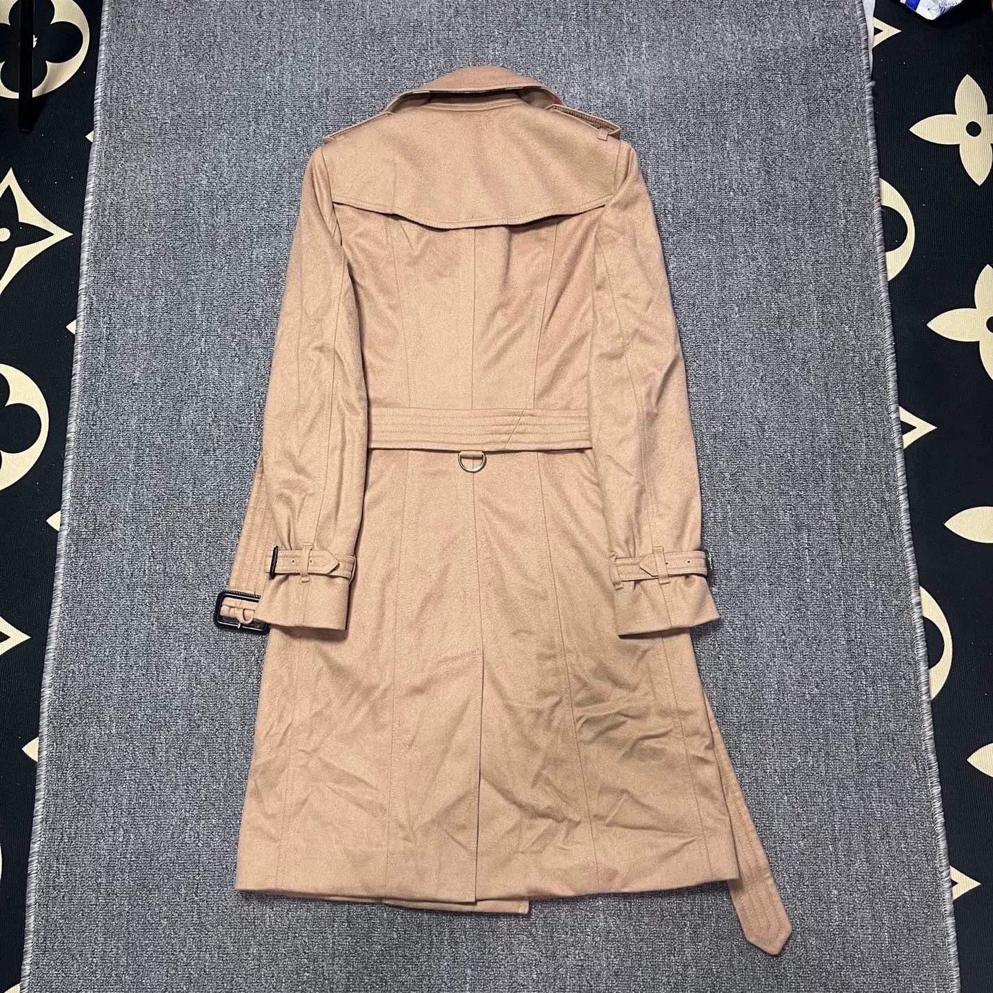 Burberry Burberry Camel Double-Breasted Trench Coat Size US M / EU 48-50 / 2 - 2 Thumbnail