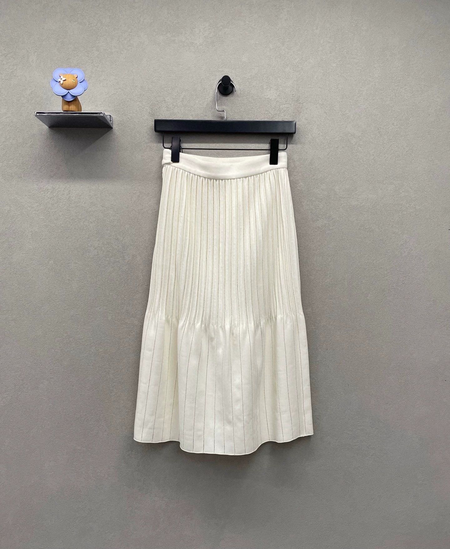 Hermes Hermes Beige High-Waist A-Line Skirt Size US 34 / EU 50 - 2 Thumbnail