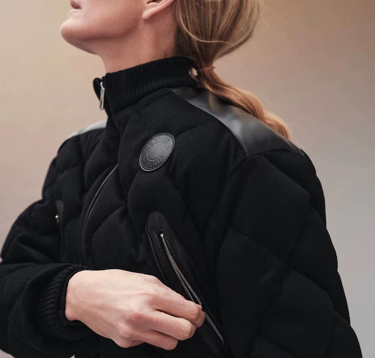Hermes Hermes Women's Quilted Waterproof Jacket Size US S / EU 44-46 / 1 - 6 Thumbnail