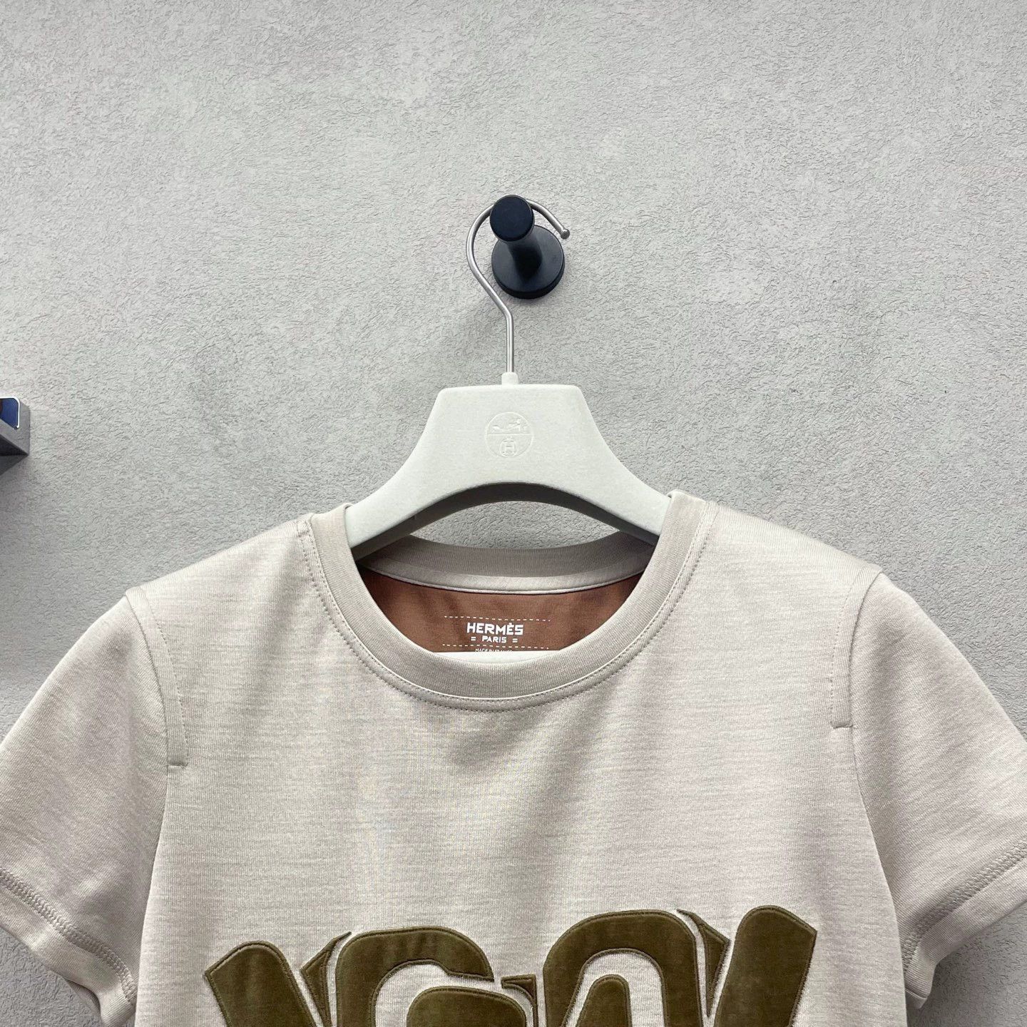 Hermes Hermes Beige Short Sleeve T-shirt Size US XS / EU 42 / 0 - 4 Thumbnail
