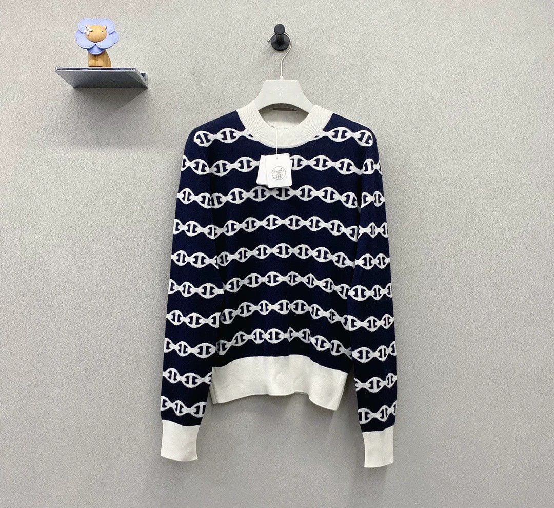 Hermes Hermes Blue Black Intarsia Crewneck Sweater Size US S / EU 44-46 / 1 - 2 Thumbnail
