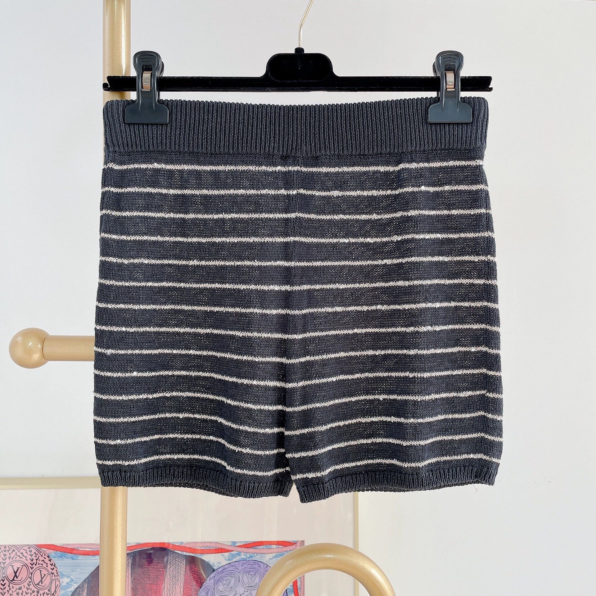 Brunello Cucinelli Brunello Cucinelli Black Striped Sequin Shorts Size US 26 / EU 42 - 2 Thumbnail
