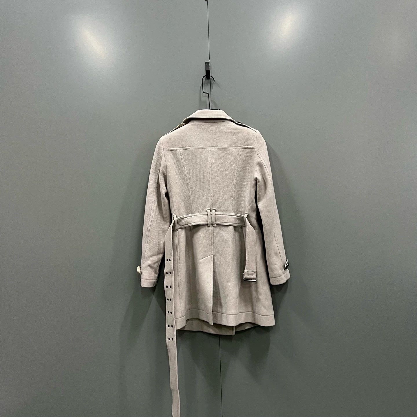 Burberry Burberry Classic Double-Breasted Coat Size US XS / EU 42 / 0 - 2 Thumbnail