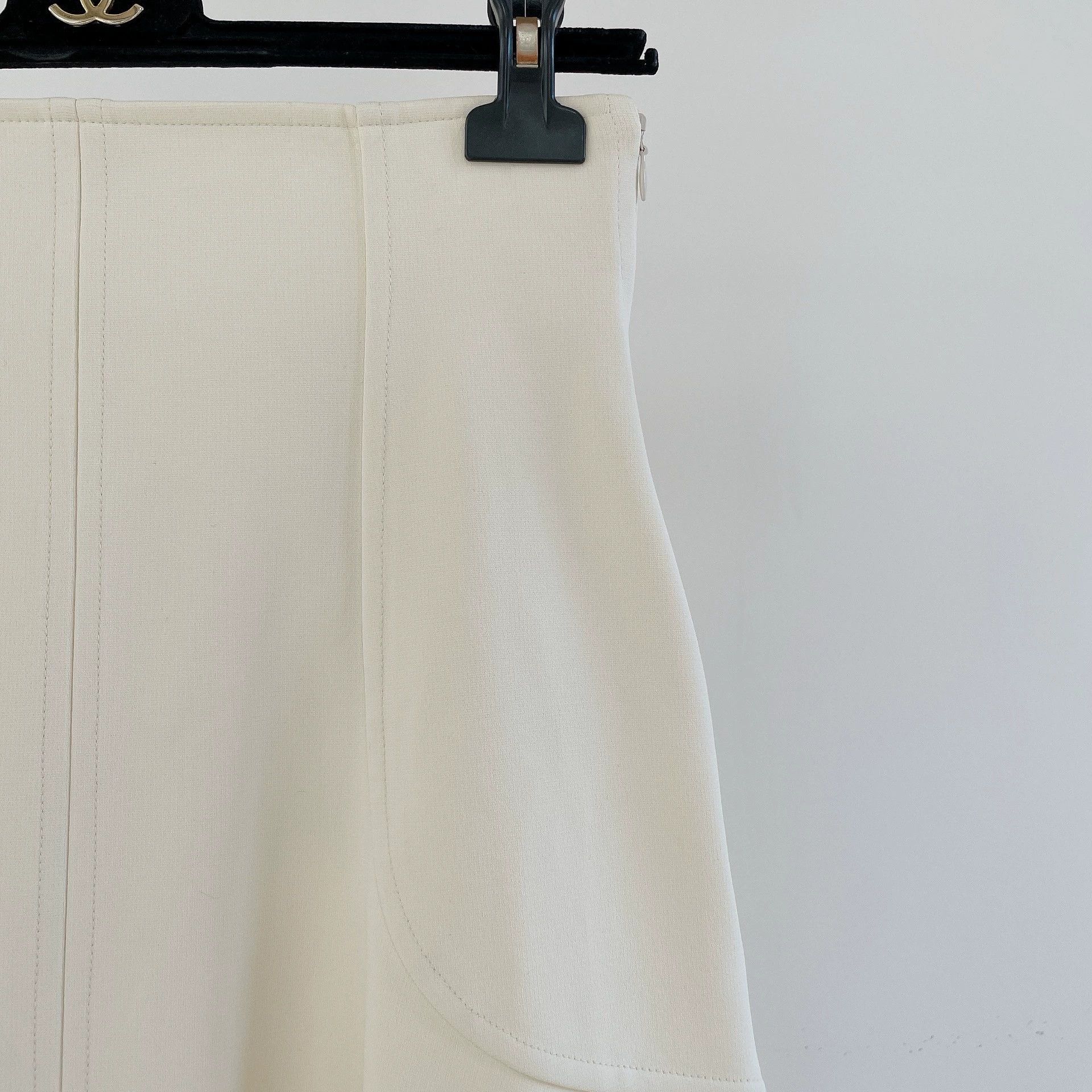 Hermes Hermes Beige Pleated Midi Skirt Size US 36 / EU 52 - 3 Thumbnail