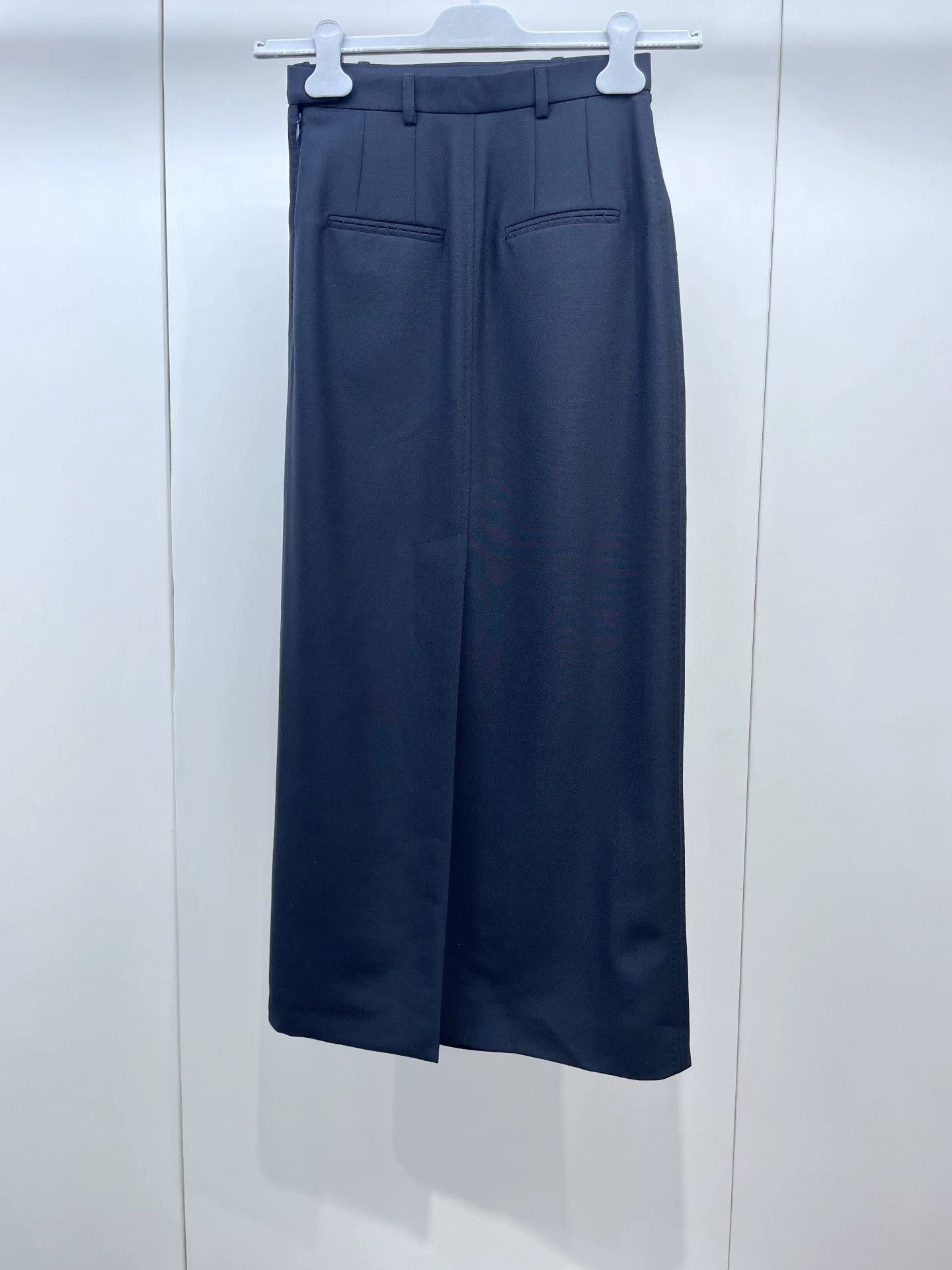 Hermes Hermes 2024 SS Runway Navy Skirt Size US 34 / EU 50 - 2 Thumbnail