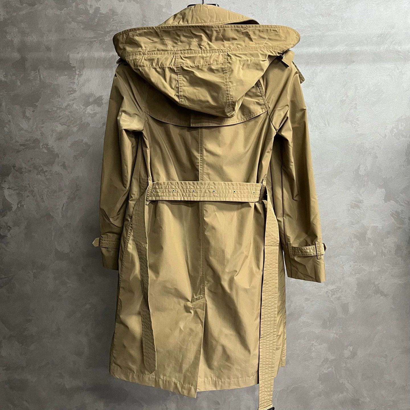 Burberry Burberry Beige Double-Breasted Trench Coat Size US S / EU 44-46 / 1 - 5 Thumbnail