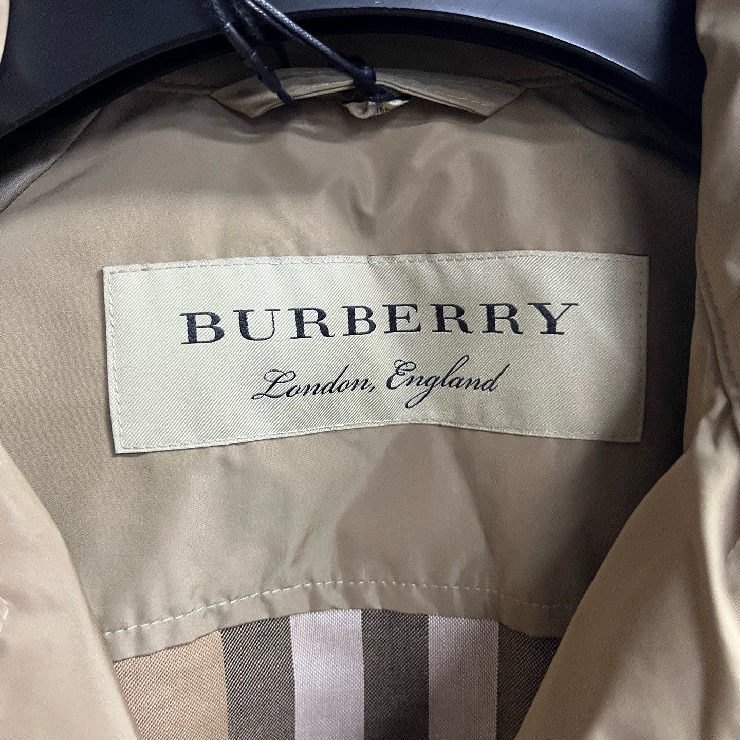 Burberry Burberry Beige Double-Breasted Trench Coat Size US S / EU 44-46 / 1 - 4 Thumbnail